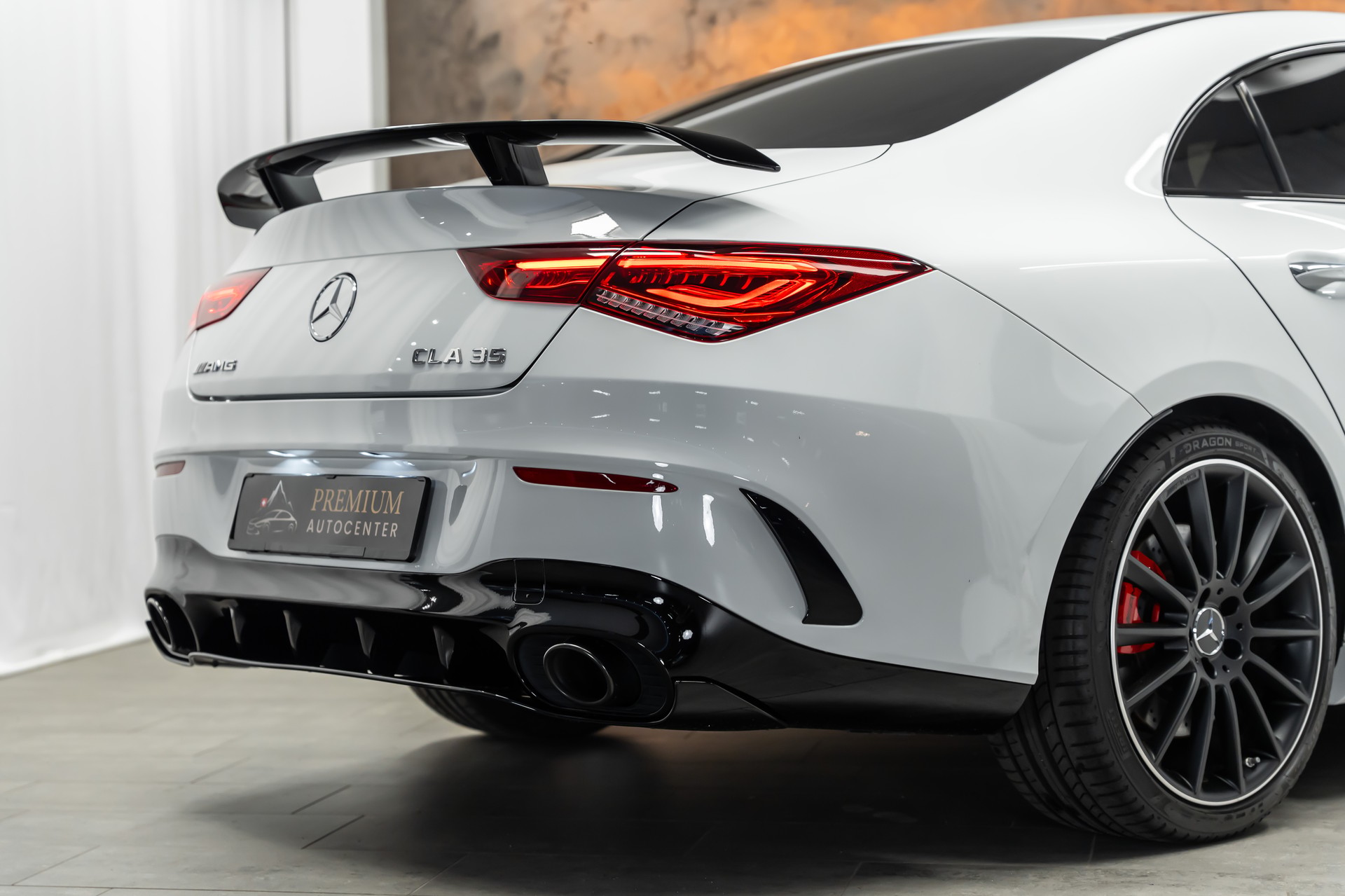 MERCEDES-BENZ CLA 35 AMG 4Matic 7G-DCT *Aerodynamik-Plus*Night-Paket*Fahrassist*Burmester*-image-4