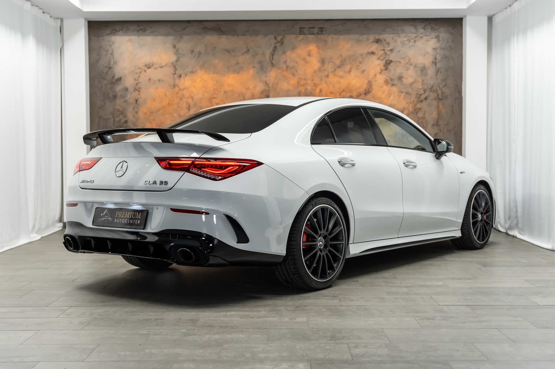 MERCEDES-BENZ CLA 35 AMG 4Matic 7G-DCT *Aerodynamik-Plus*Night-Paket*Fahrassist*Burmester*-showroom-element-3