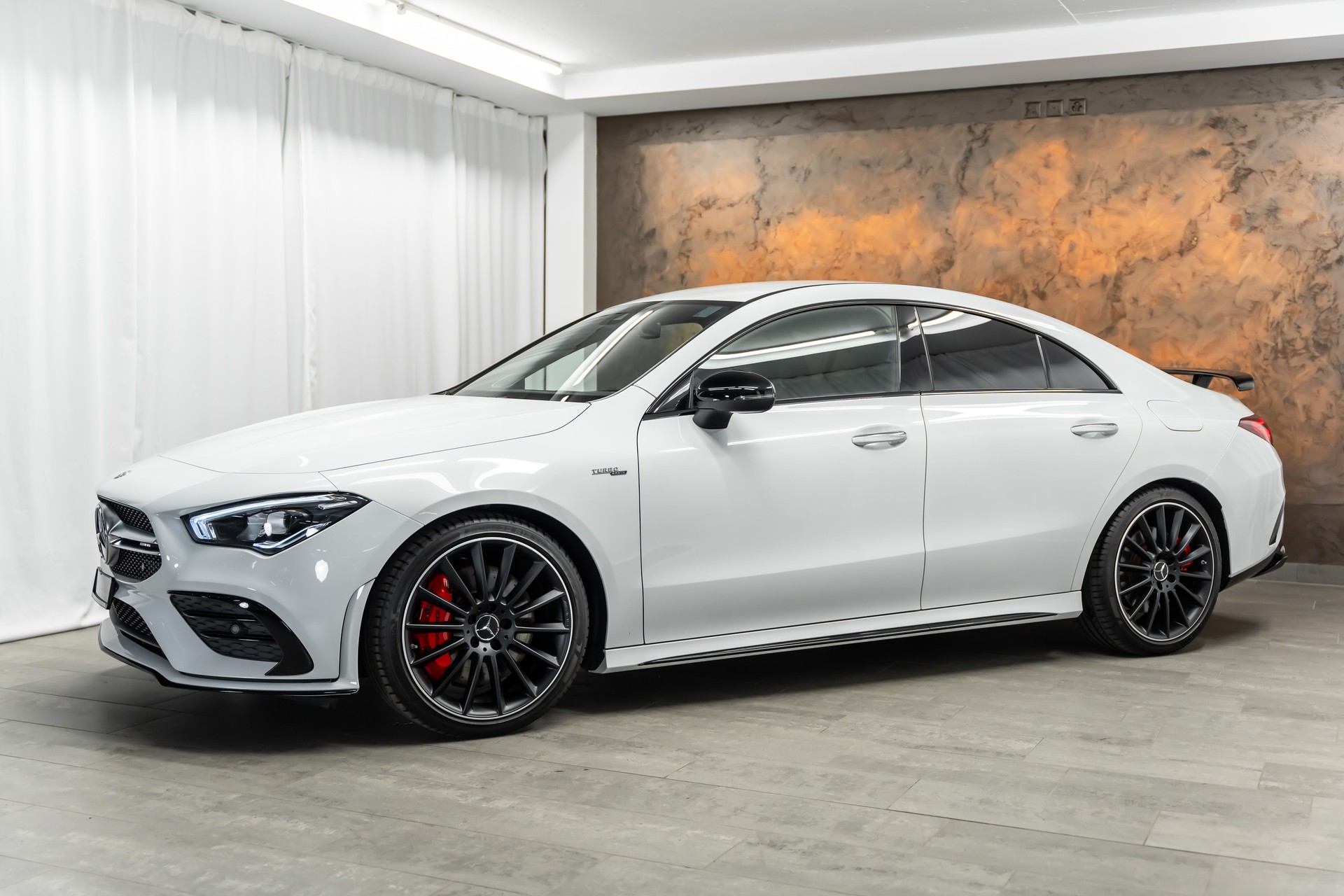 MERCEDES-BENZ CLA 35 AMG 4Matic 7G-DCT *Aerodynamik-Plus*Night-Paket*Fahrassist*Burmester*-showroom-element-1