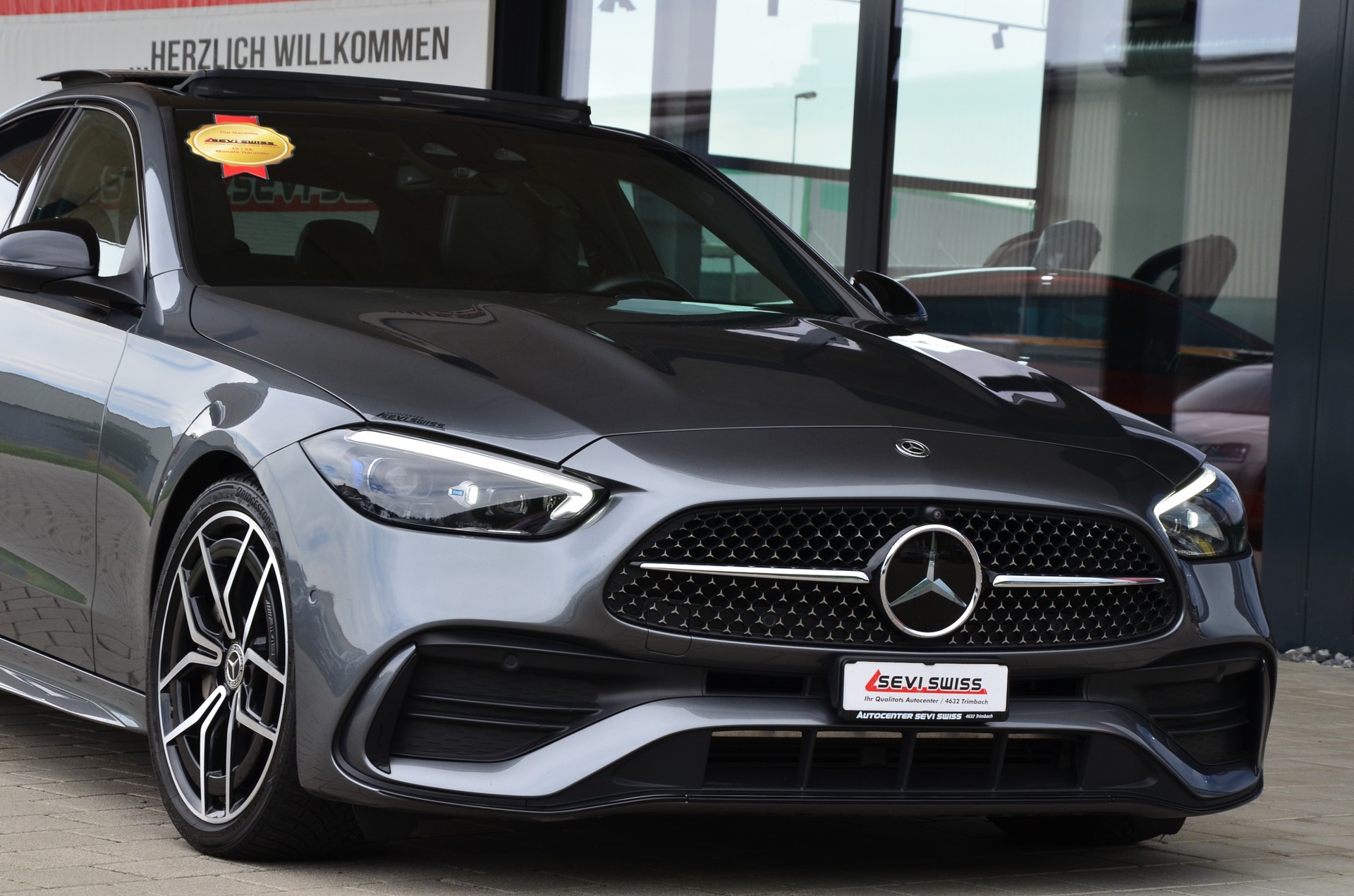 MERCEDES-BENZ C 200 4Matic AMG Line*Frisch ab MFK,TOP Ausstattung*1 Jahr oder 20'000km Garantie*-showroom-element-2
