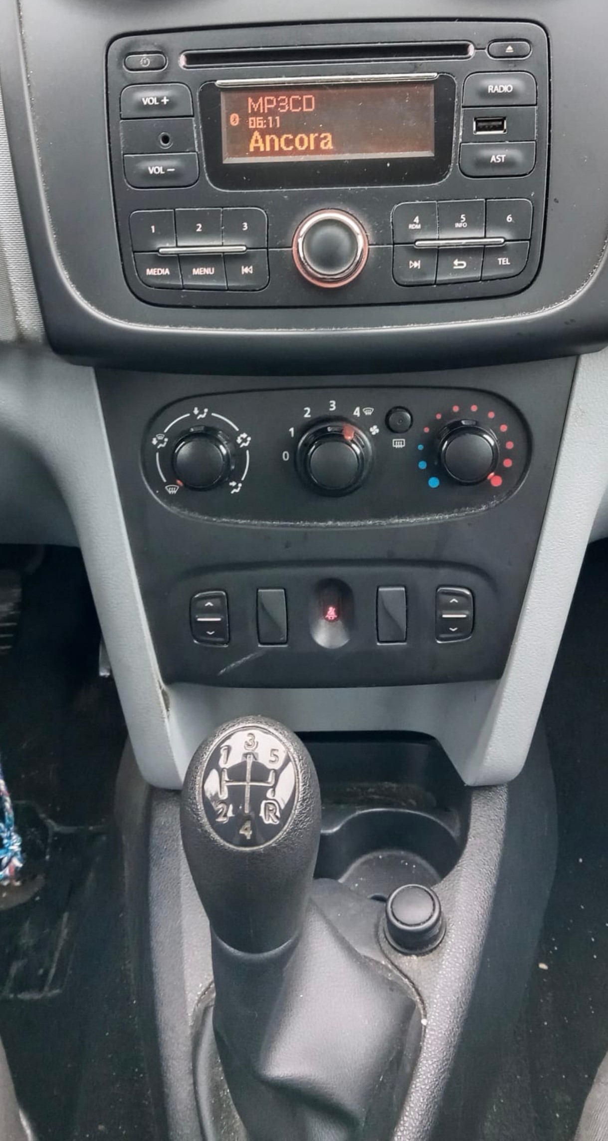 DACIA Sandero Tce 90 Ambiance-image-7