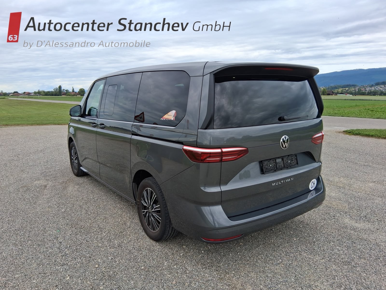 VW Multivan 1.5 TSI Liberty DSG Lang-image-5