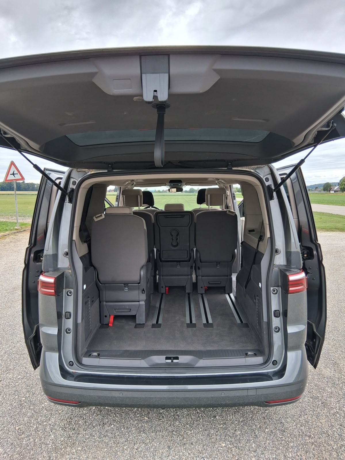 VW Multivan 1.5 TSI Liberty DSG Lang-image-13
