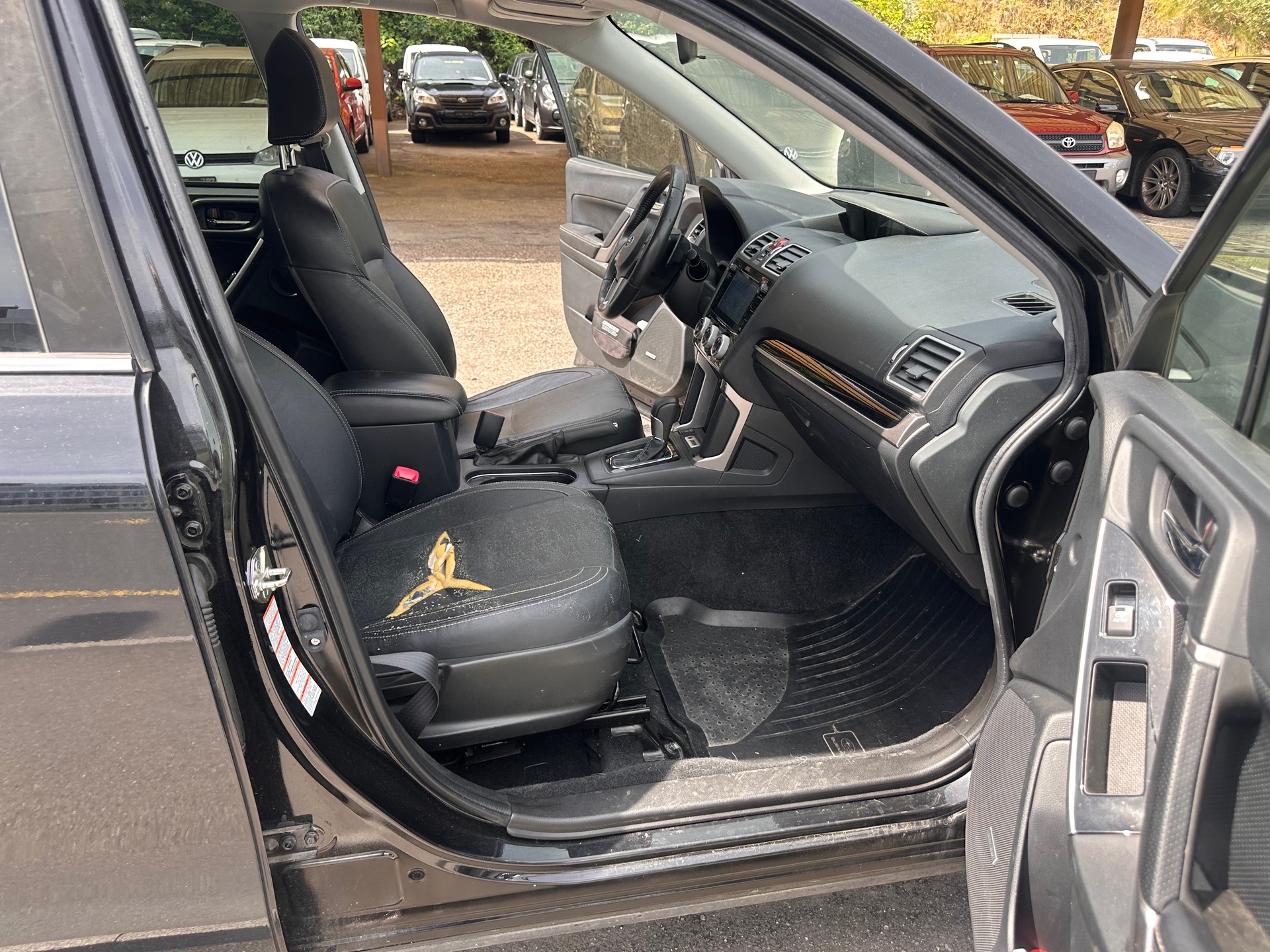SUBARU Forester 2.0D Swiss Lineatronic-image-12