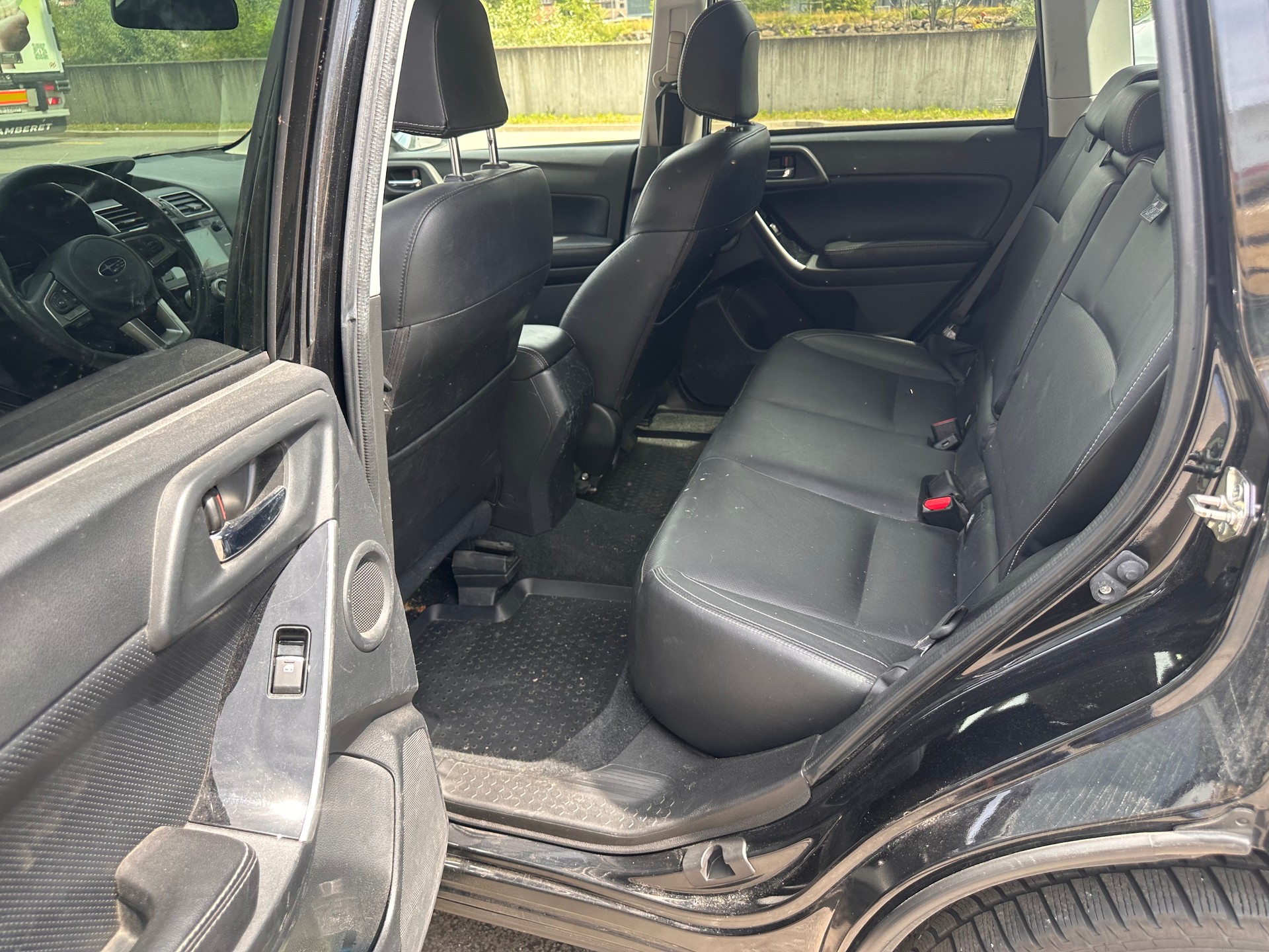SUBARU Forester 2.0D Swiss Lineatronic-image-10