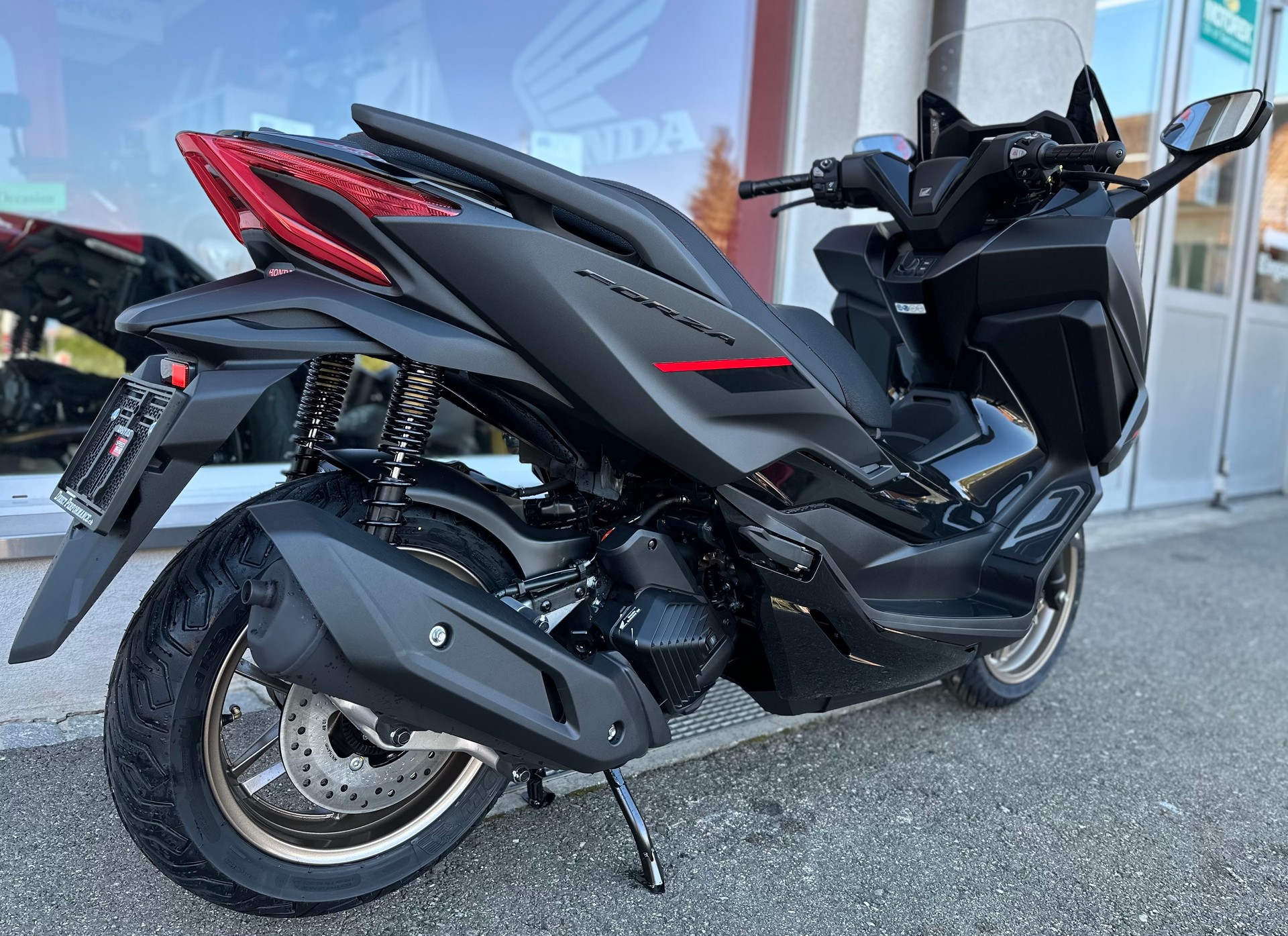 HONDA Forza 125 Smart TopBox-image-3