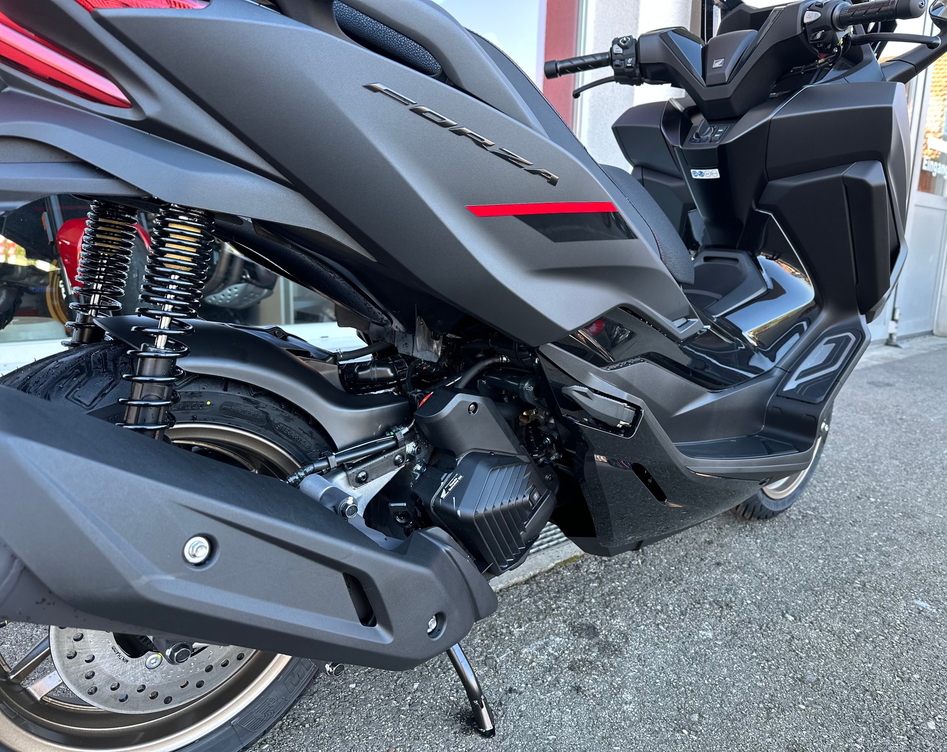 HONDA Forza 125 Smart TopBox-image-8