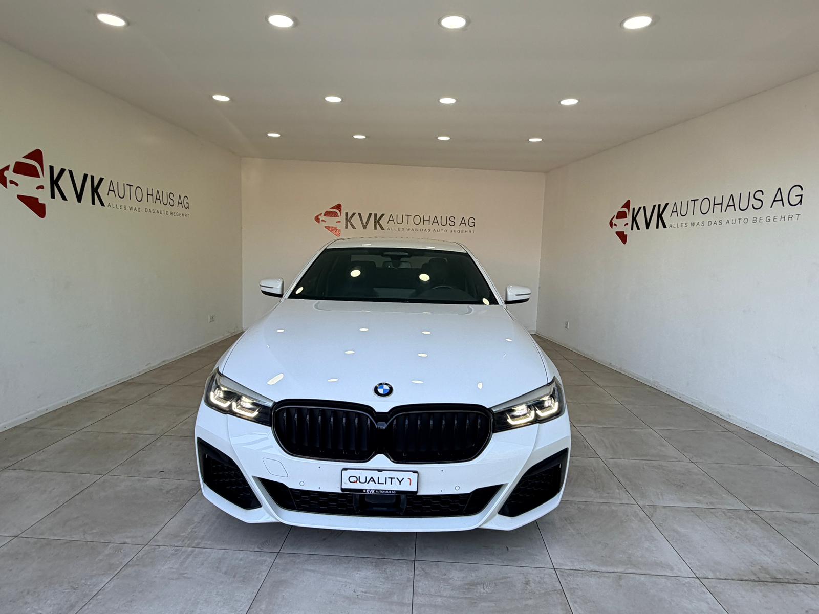 BMW 530d xDrive 48V M Sport Steptronic-showroom-element-2