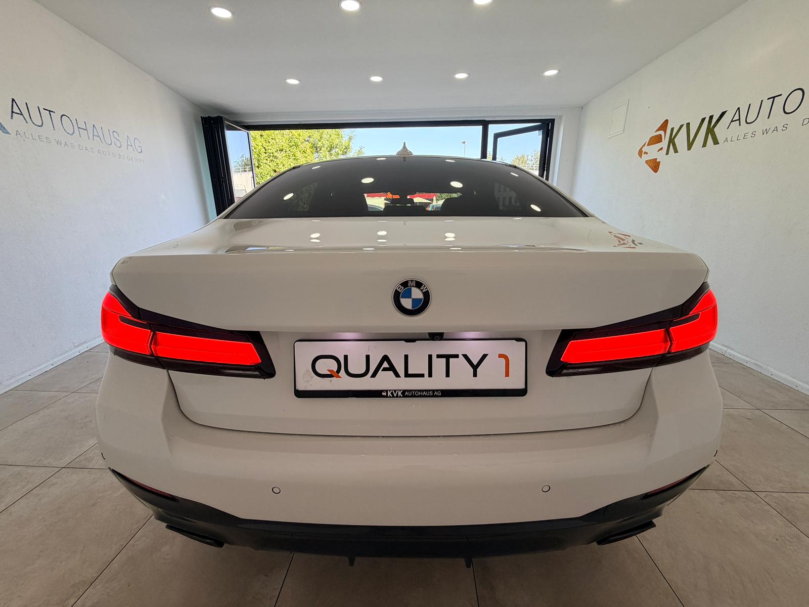 BMW 530d xDrive 48V M Sport Steptronic-image-6