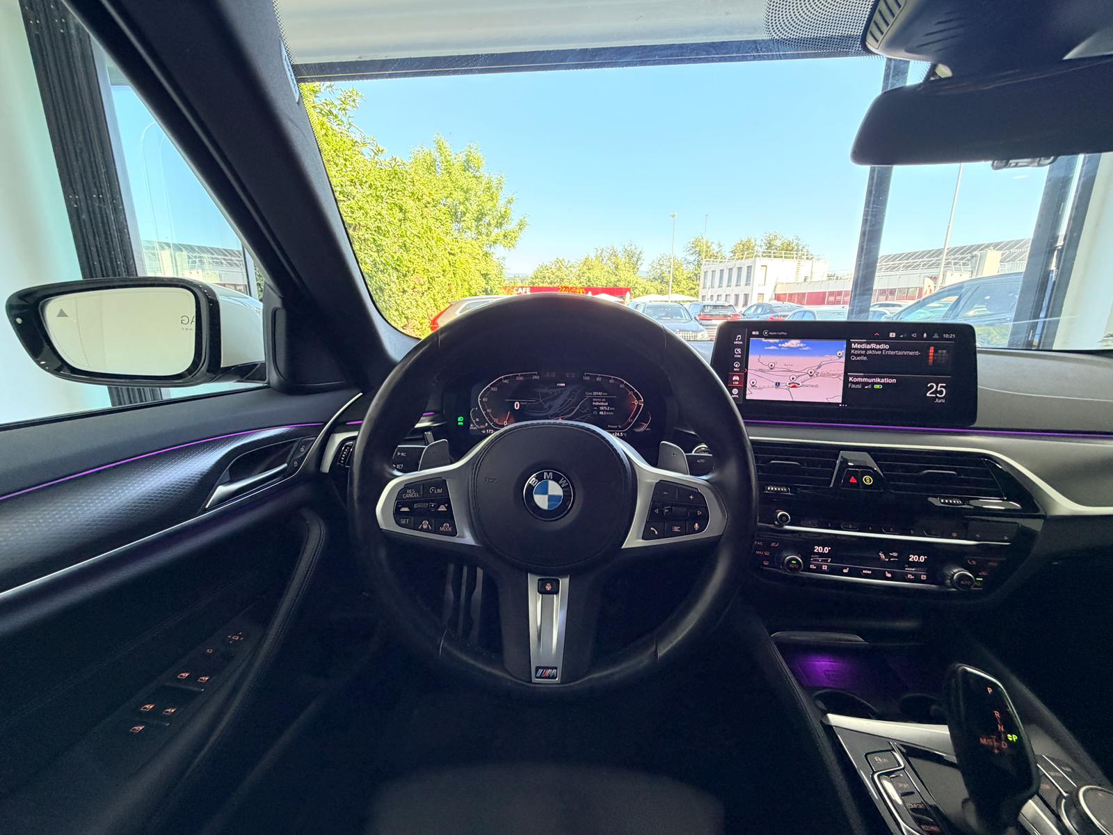 BMW 530d xDrive 48V M Sport Steptronic-image-8