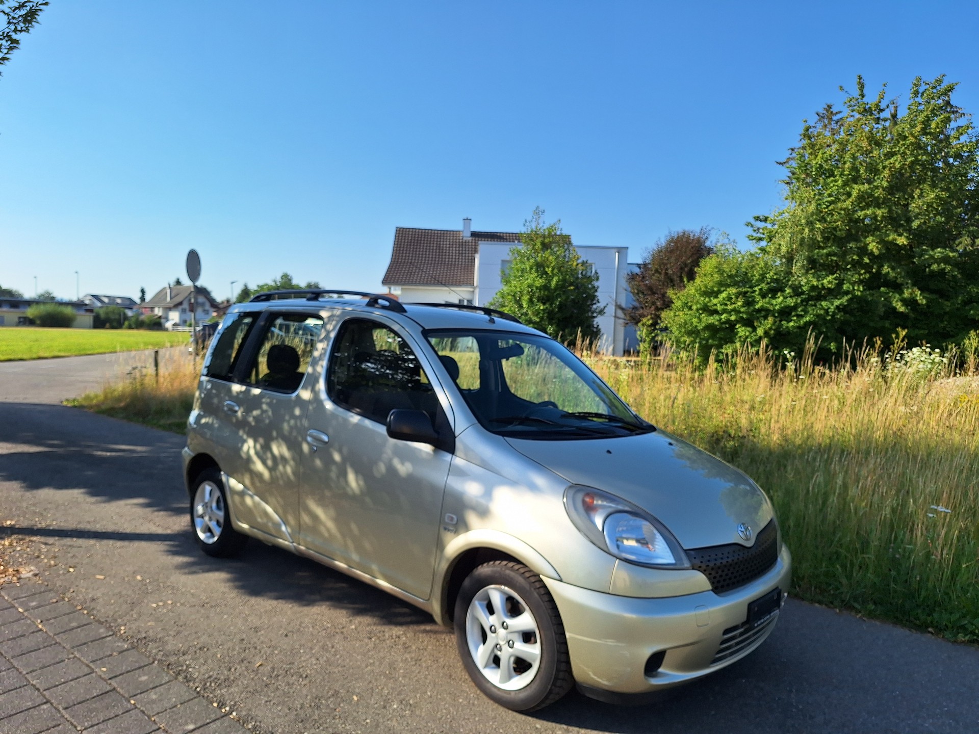 TOYOTA Yaris Verso 1.3 Linea Sol