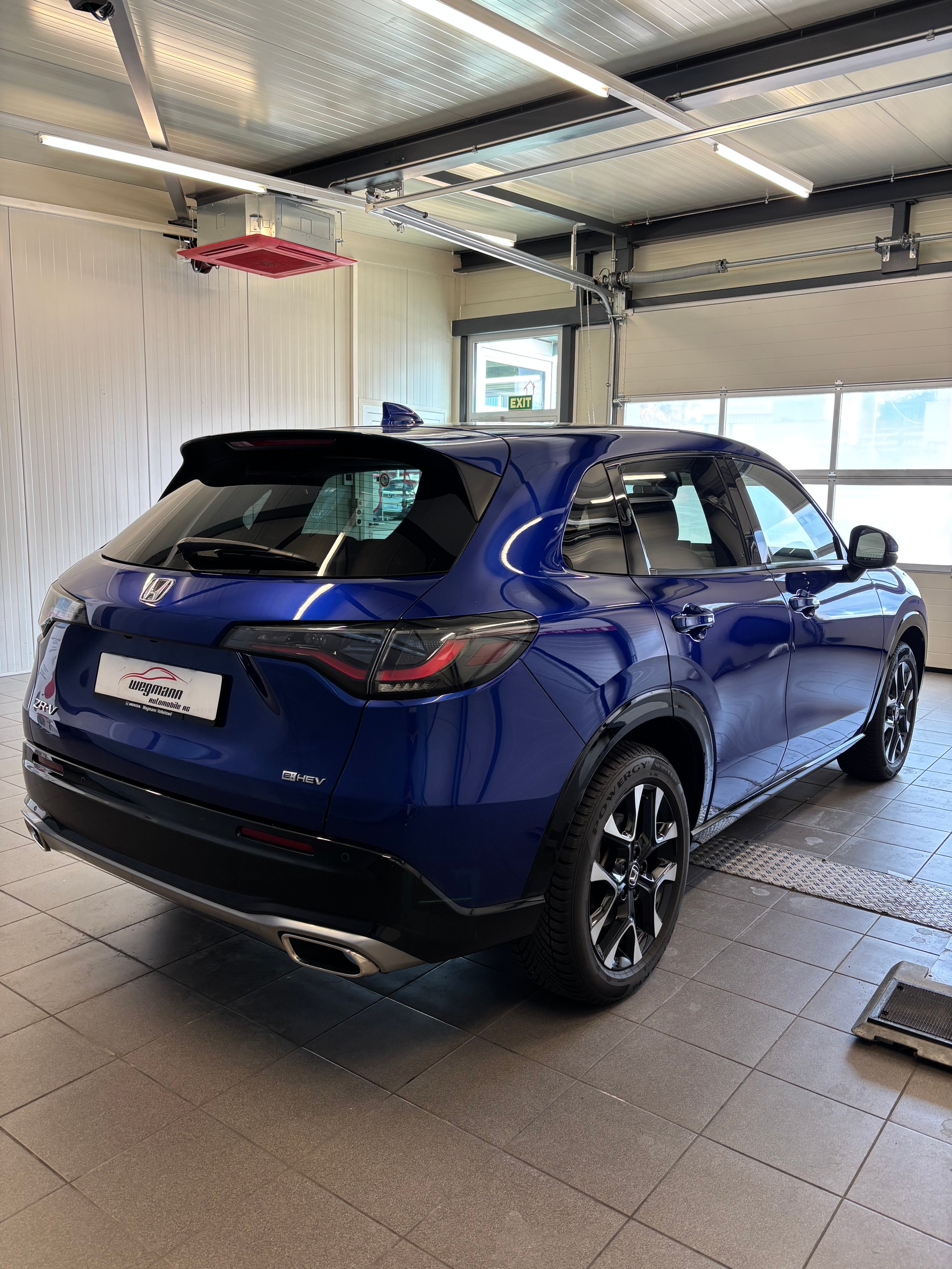 HONDA ZR-V 2.0i MMD Hybrid Advance Automatic-showroom-element-3