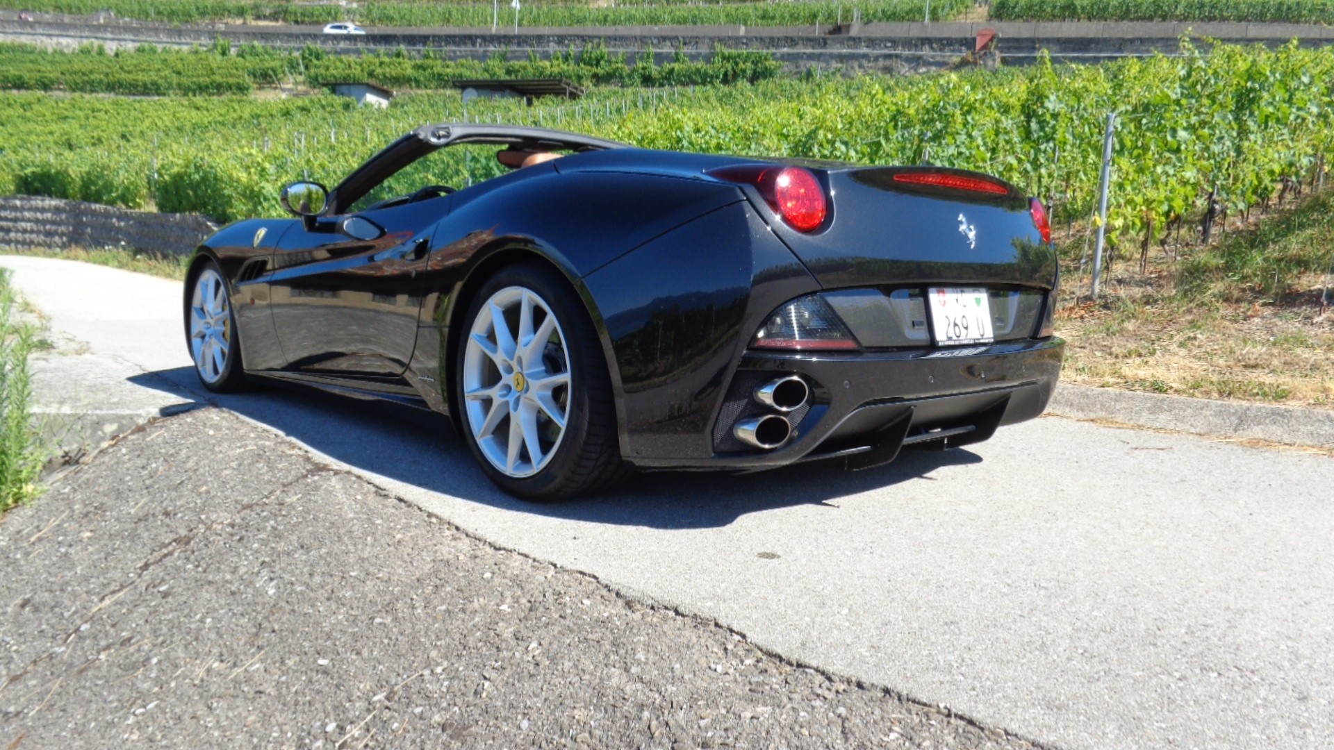 FERRARI California 4.3 V8-image-7