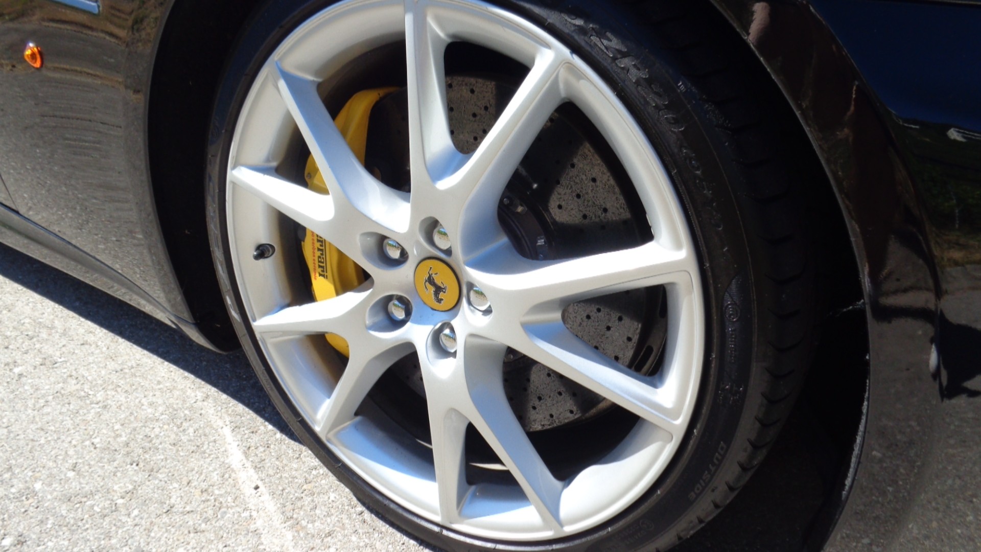 FERRARI California 4.3 V8-image-15
