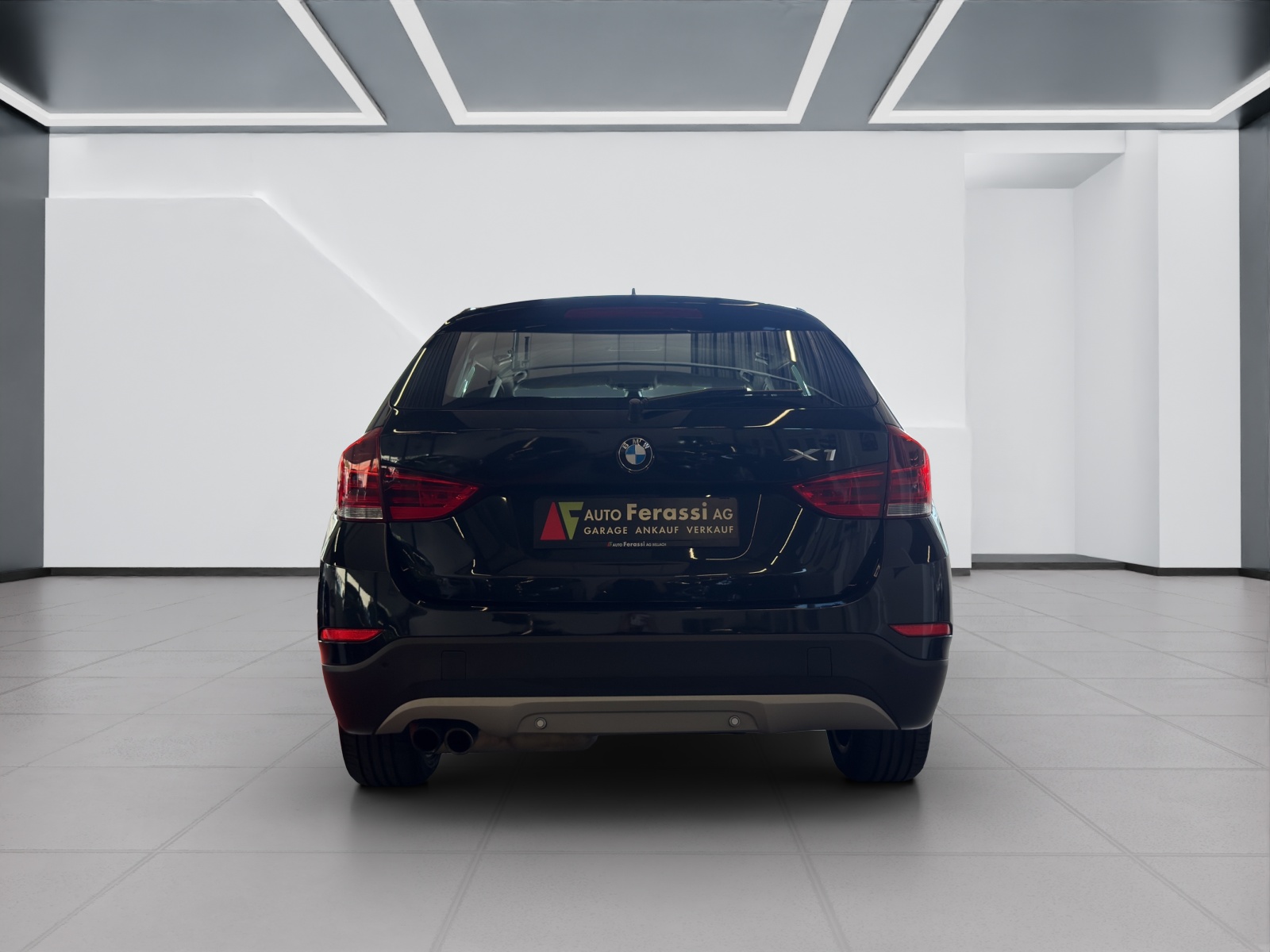 BMW X1 xDrive 20i Steptronic-image-5