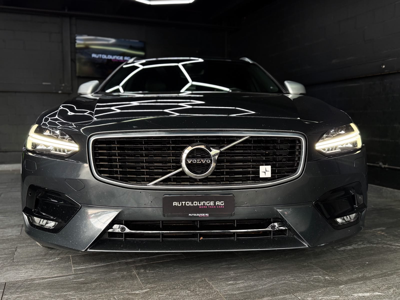 VOLVO V90 D5 AWD R-Design Geartronic Powerpulse-showroom-element-2