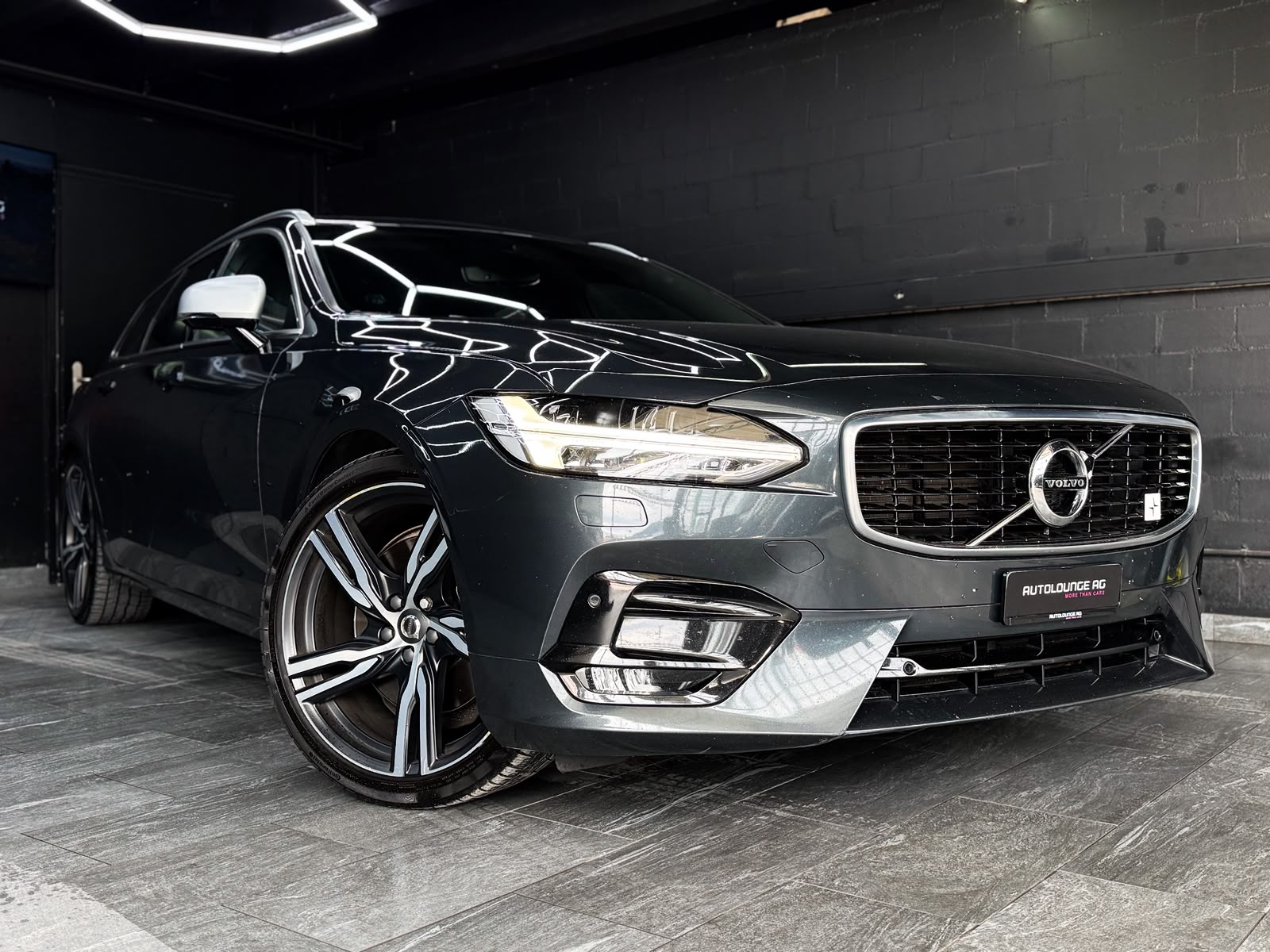 VOLVO V90 D5 AWD R-Design Geartronic Powerpulse