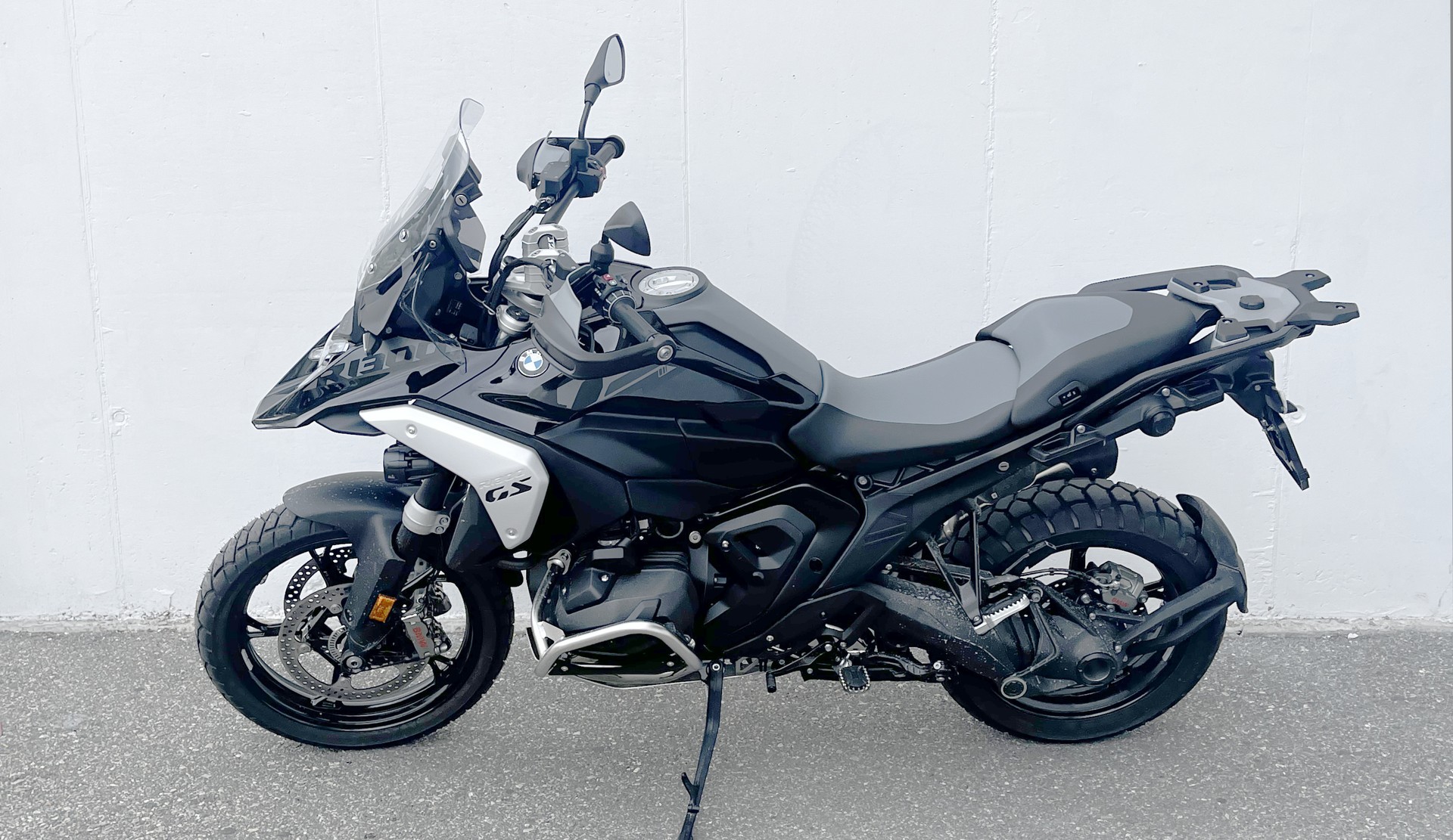 BMW R 1300 GS-image-1
