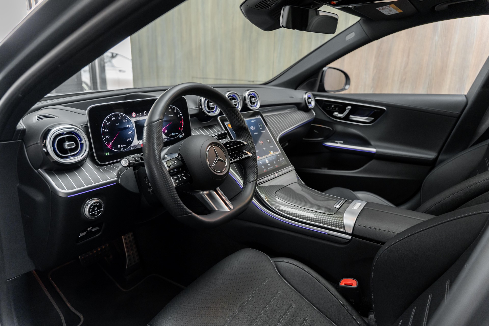 MERCEDES-BENZ C 300 T 4Matic AMG Line | Grau Magno | CH-Fz-showroom-element-3