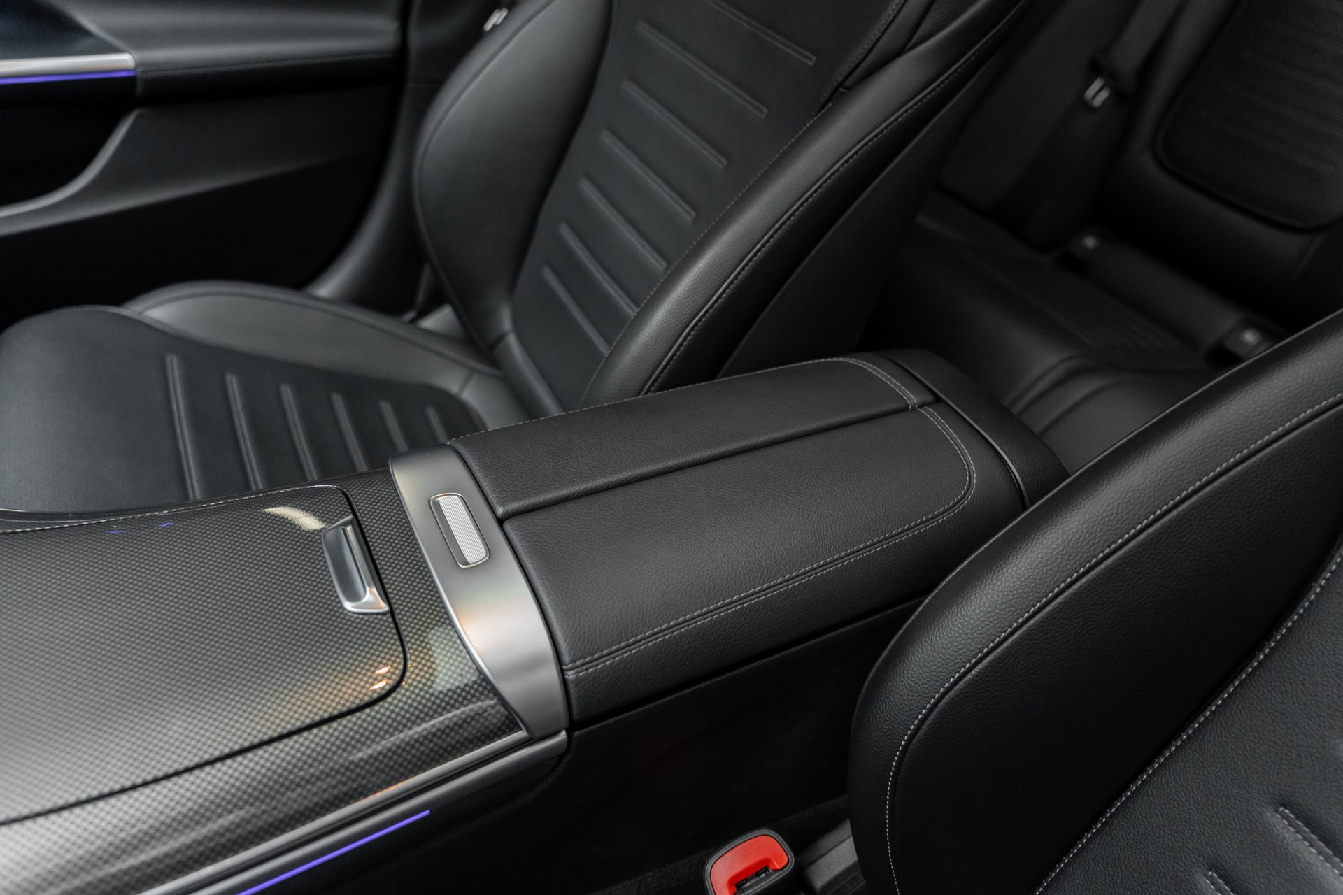 MERCEDES-BENZ C 300 T 4Matic AMG Line | Grau Magno | CH-Fz-image-15