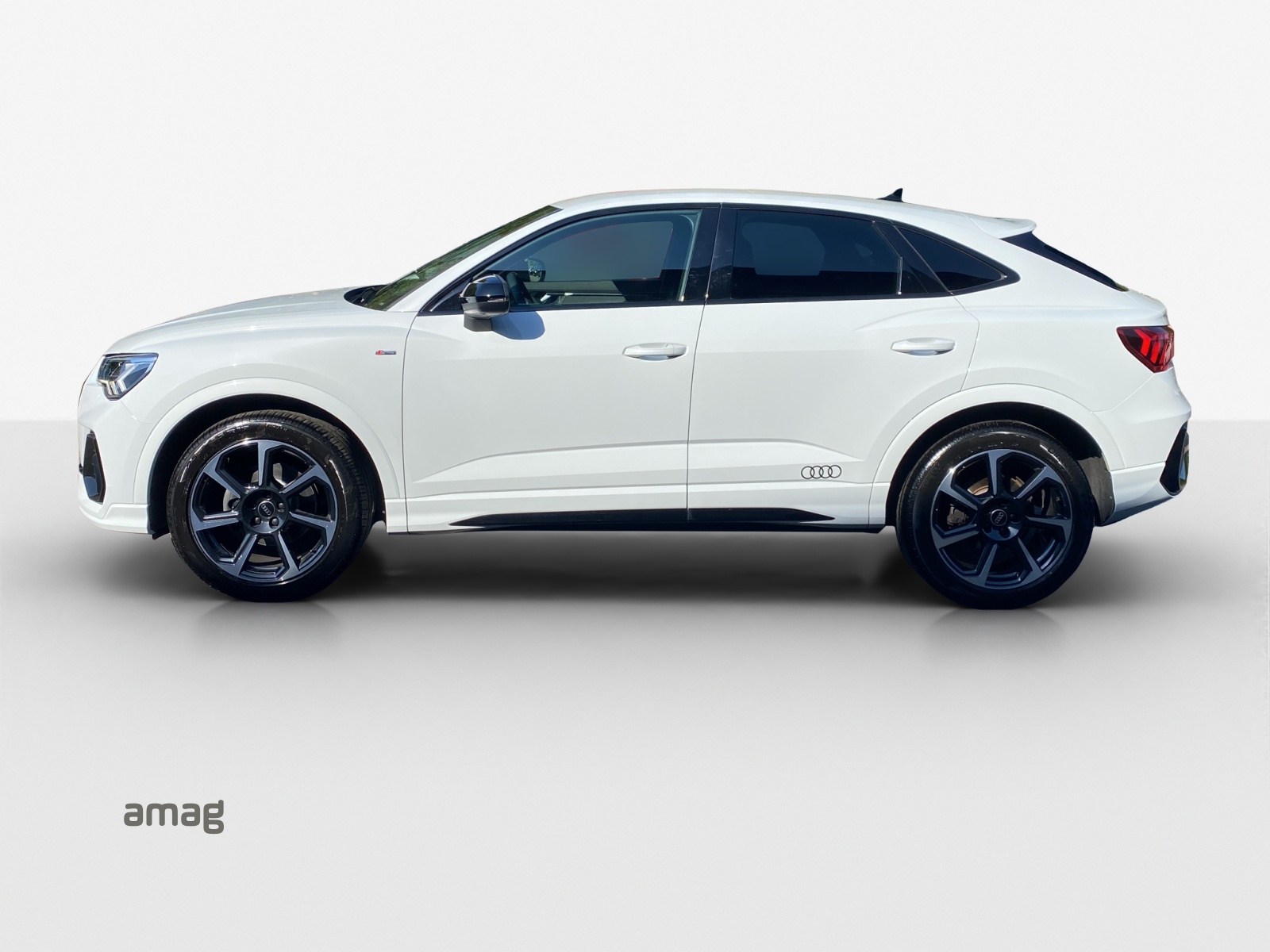 AUDI Q3 Sportback 35 TDI S line quattro S-tronic-showroom-element-1