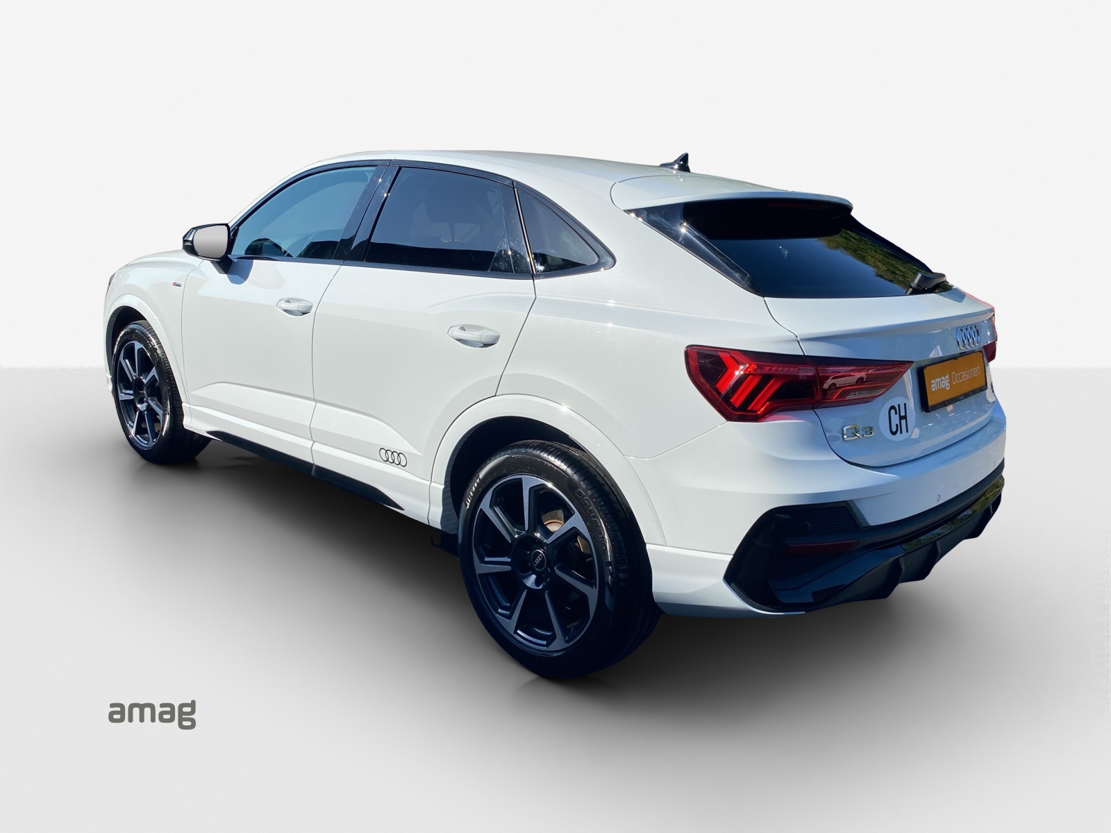 AUDI Q3 Sportback 35 TDI S line quattro S-tronic-showroom-element-2