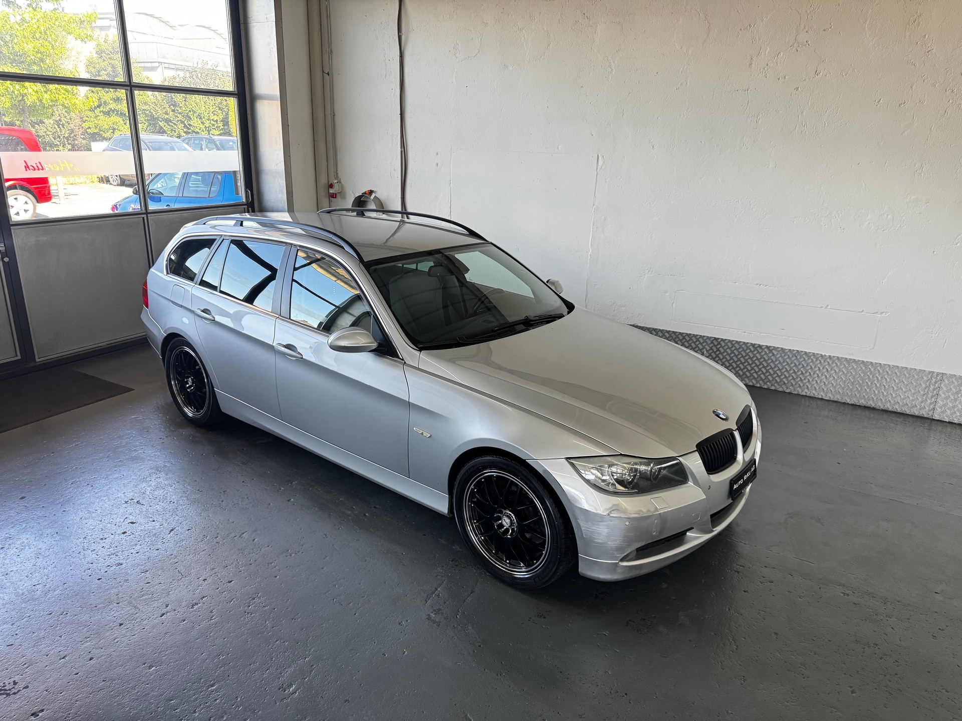 BMW 325xi Touring