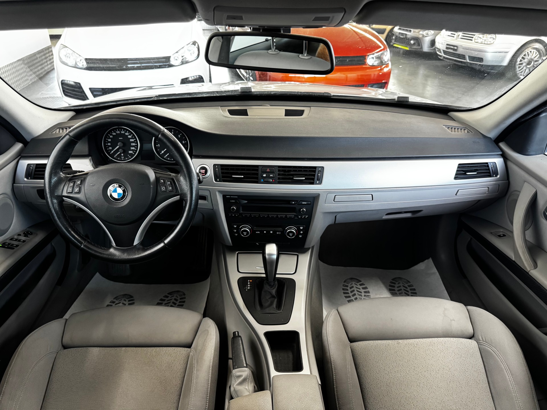 BMW 325xi Touring-image-14