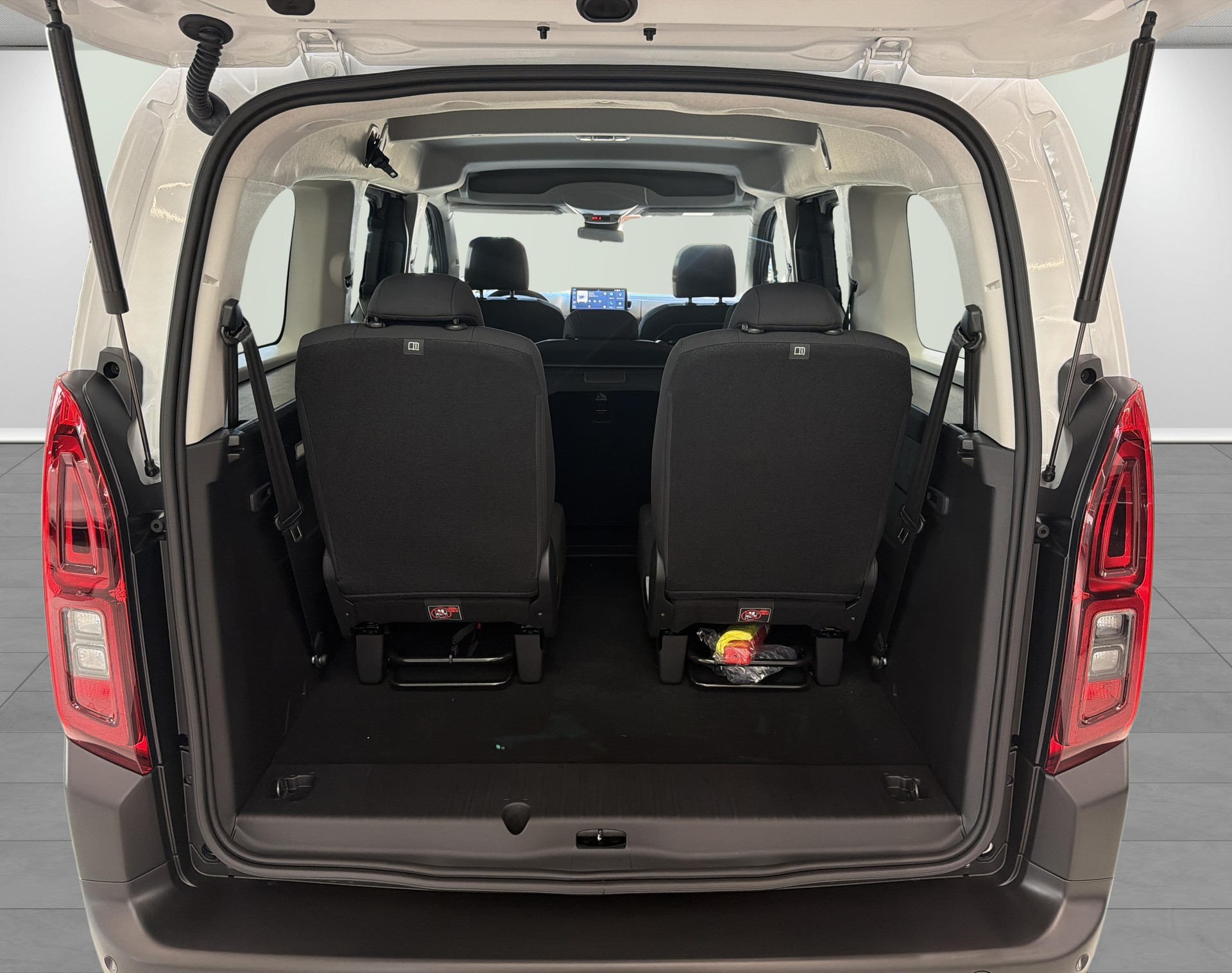 CITROEN Berlingo XL 1.5 BlueHDi 130 To-image-8