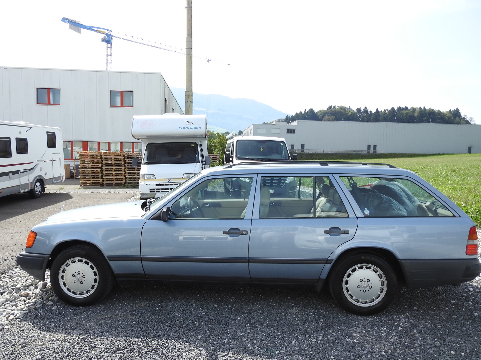 MERCEDES-BENZ 300 TE-showroom-element-2