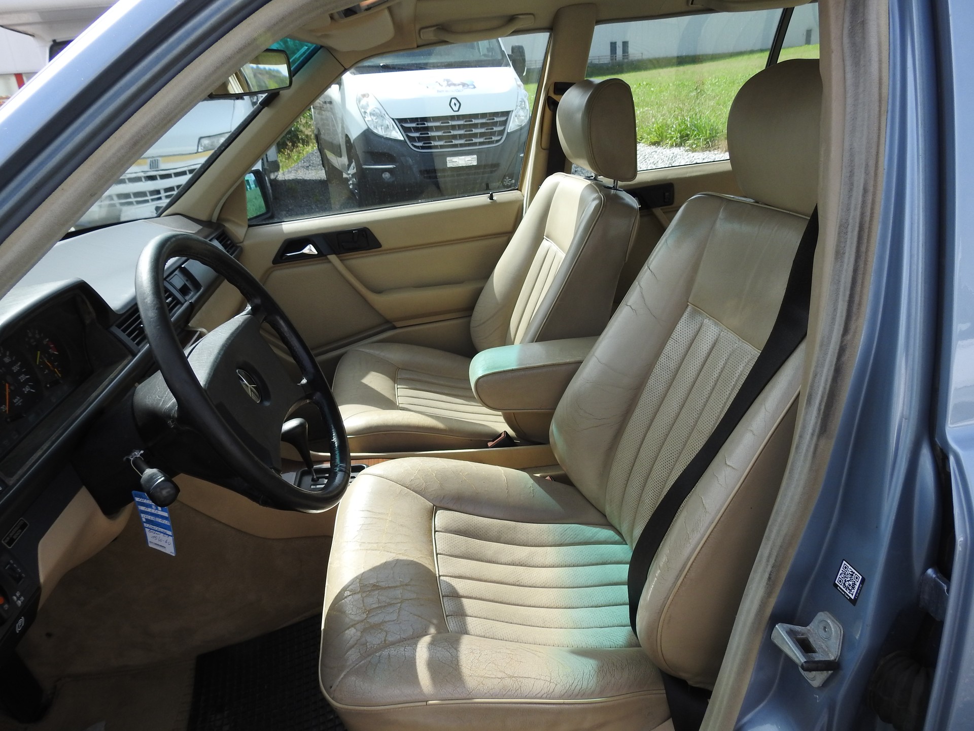 MERCEDES-BENZ 300 TE-image-12