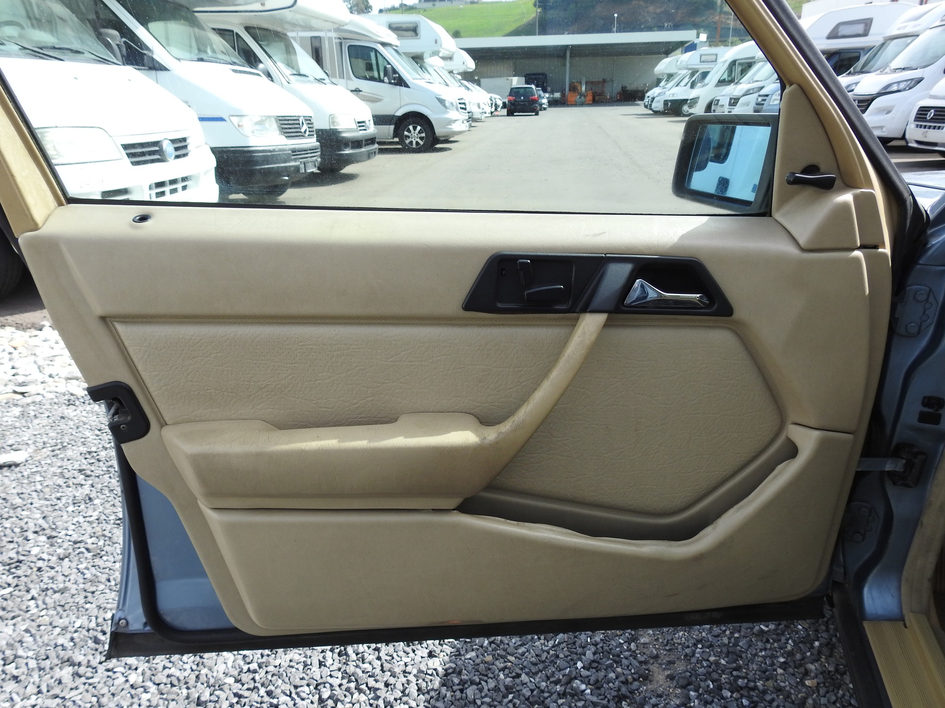 MERCEDES-BENZ 300 TE-image-10