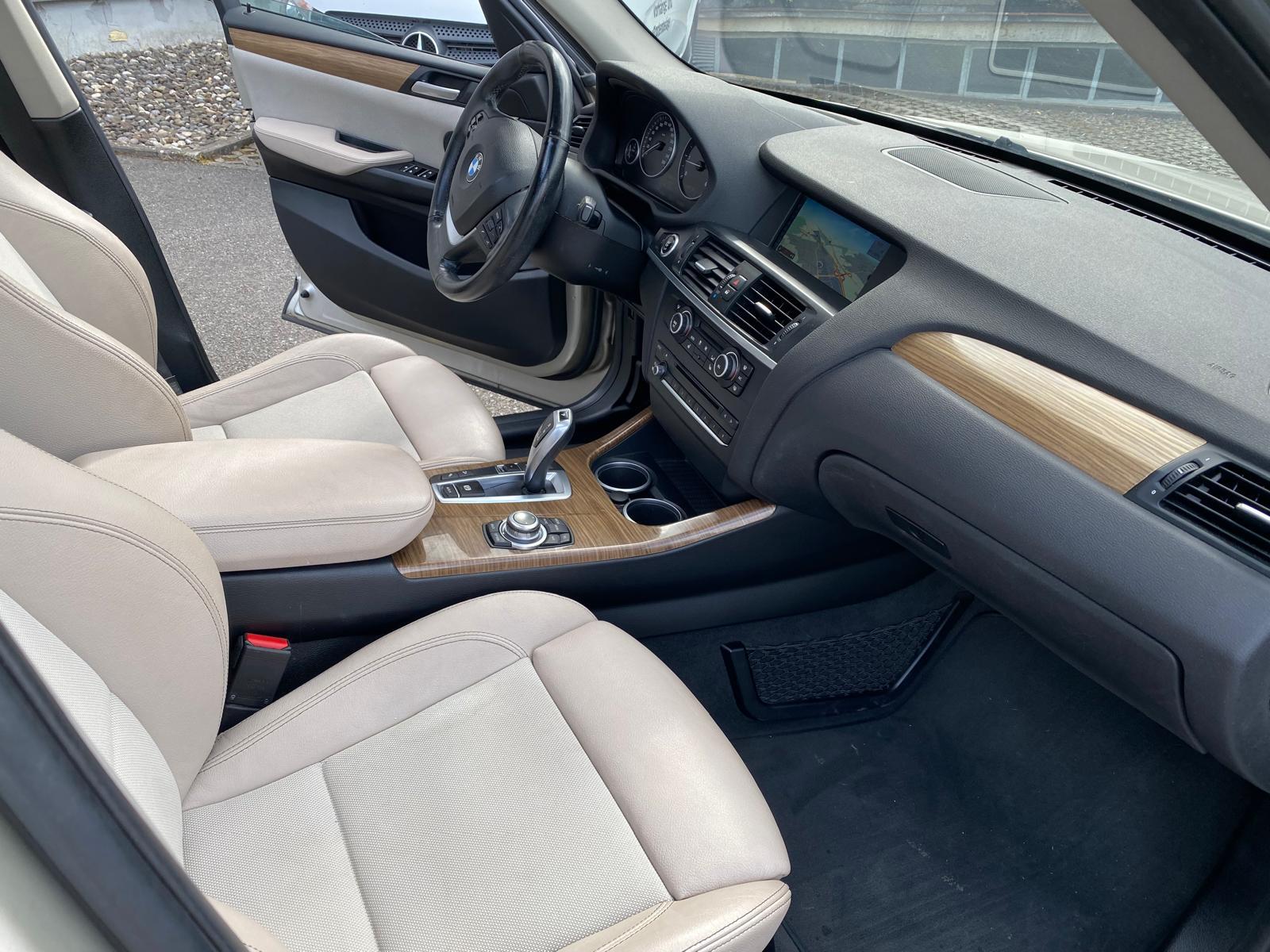 BMW X3 xDrive 20d Steptronic-image-9