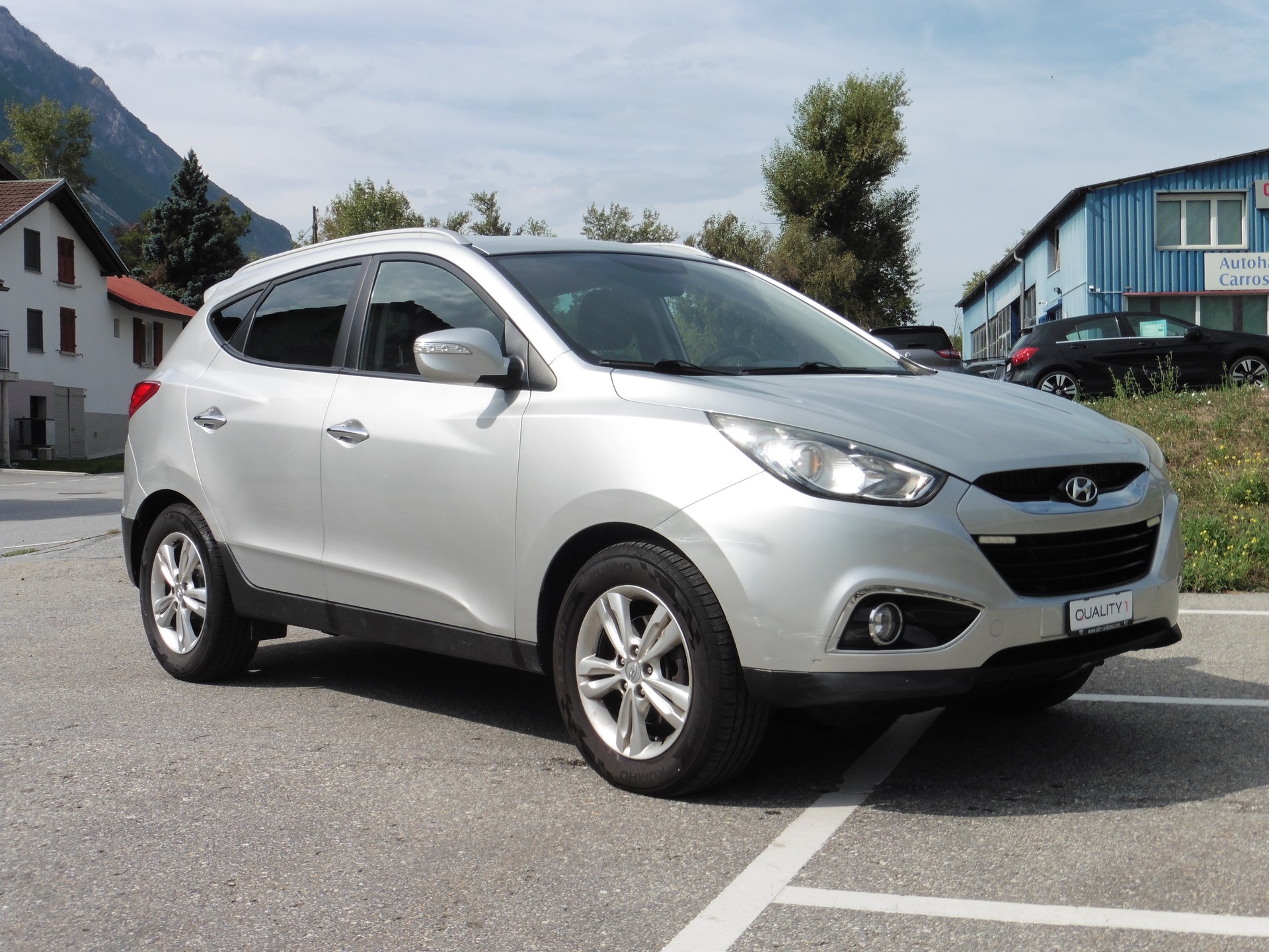 HYUNDAI iX 35 2.0 CRDi Style 4WD Automatic-showroom-element-1