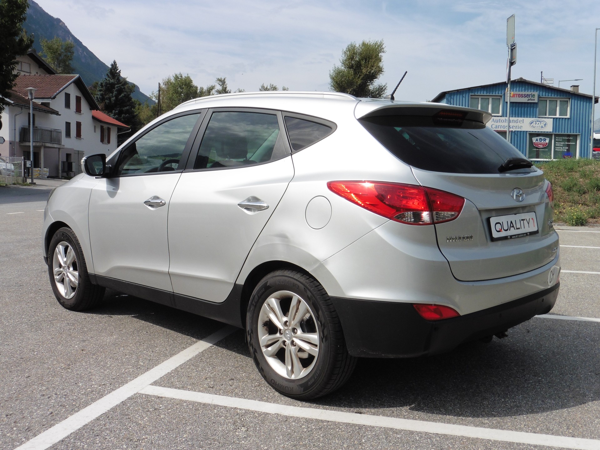 HYUNDAI iX 35 2.0 CRDi Style 4WD Automatic-image-7