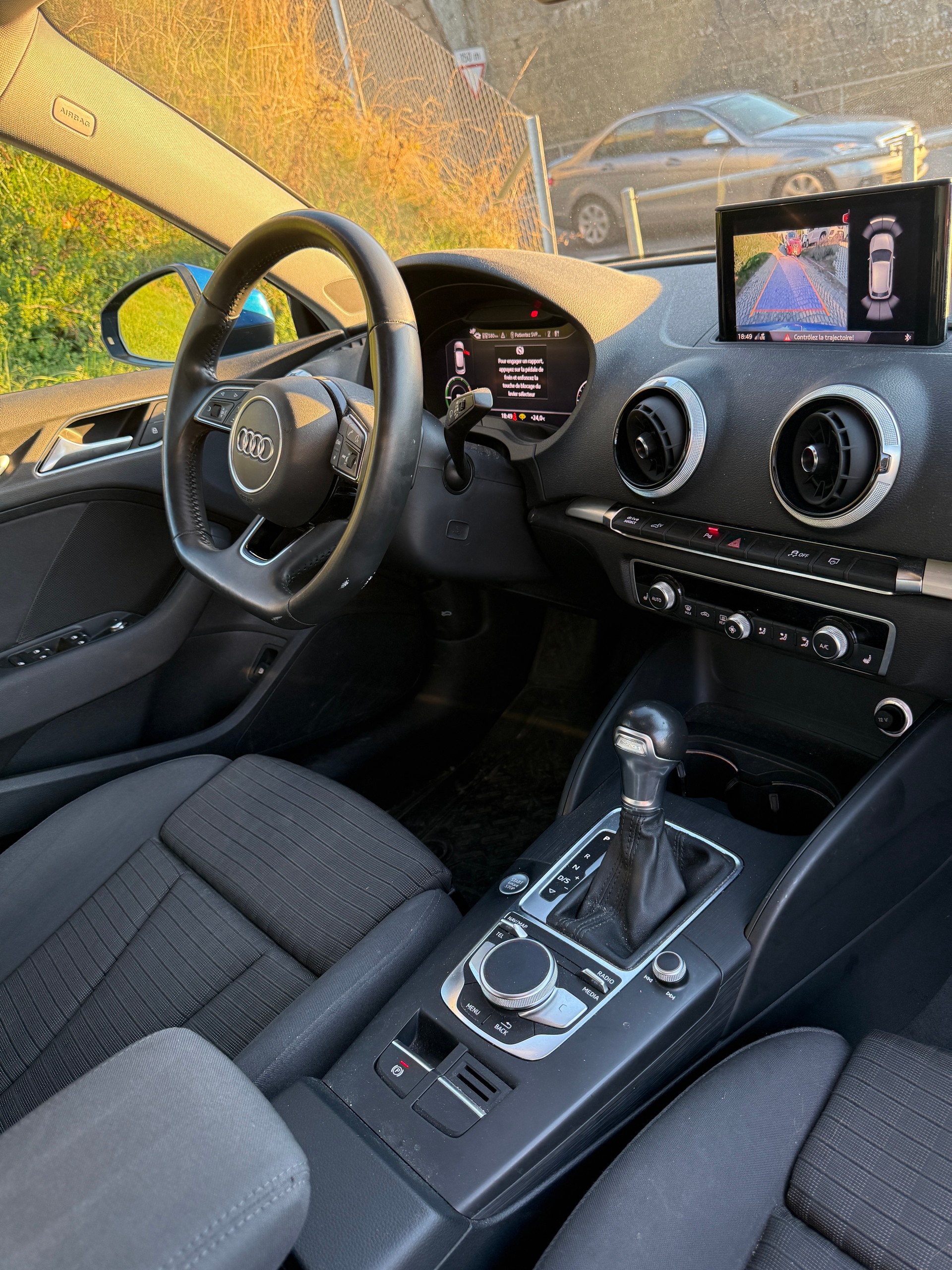 AUDI A3 Sportback 40 TFSI e-tron S-tronic-showroom-element-3