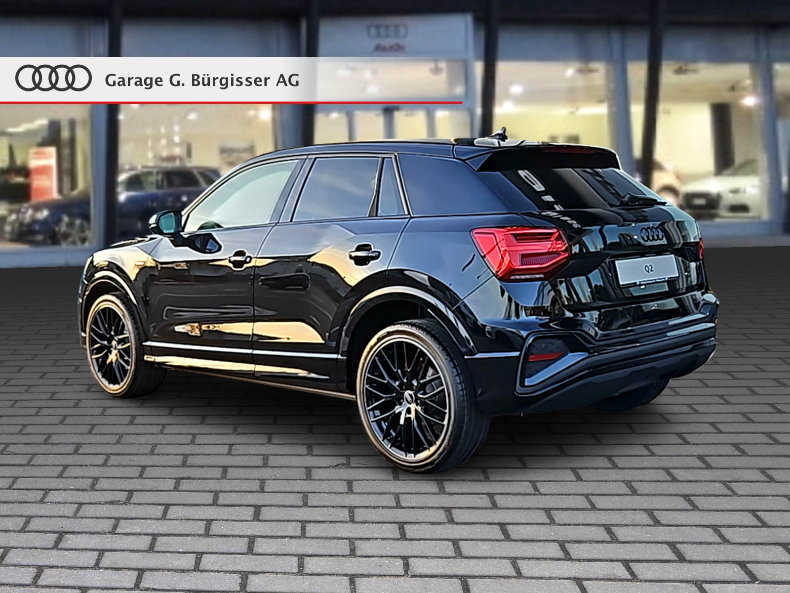 AUDI Q2 35 TFSI S line S-tronic "S Line Competition" Mythosschwarz Metallic-showroom-element-3
