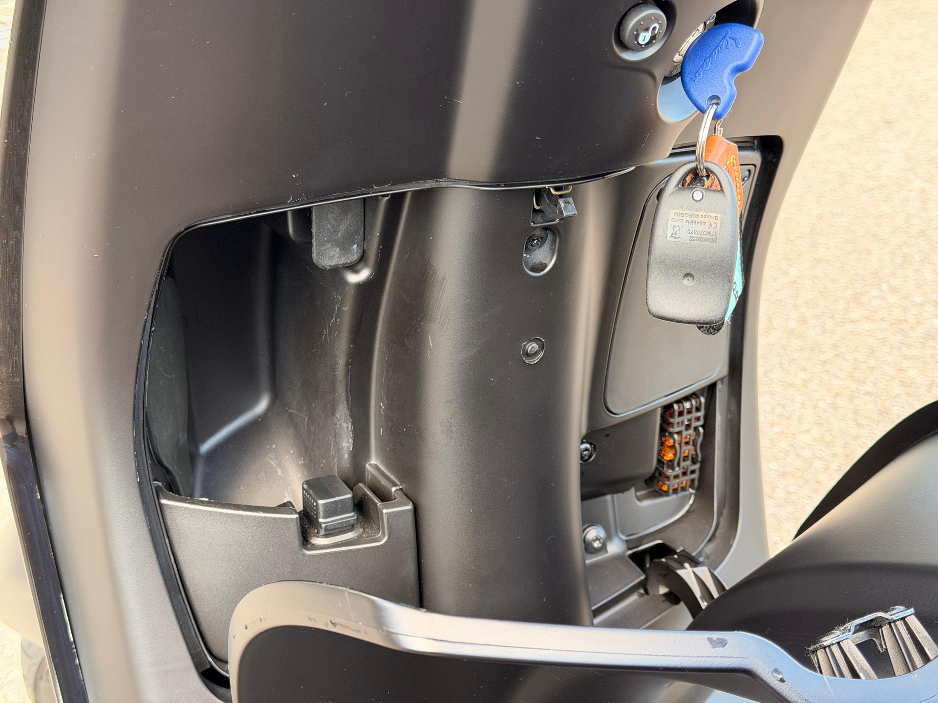 PIAGGIO Vespa 125 Sprint iGet Sport E5-image-10
