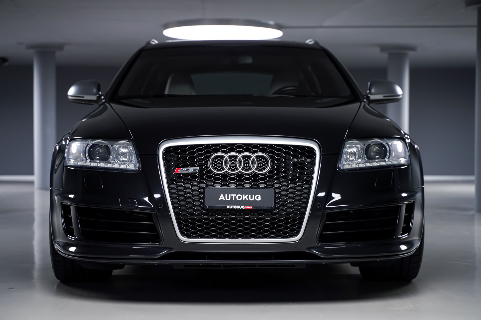 AUDI RS6 Avant 5.0 TFSI V10 quattro tiptronic-showroom-element-1