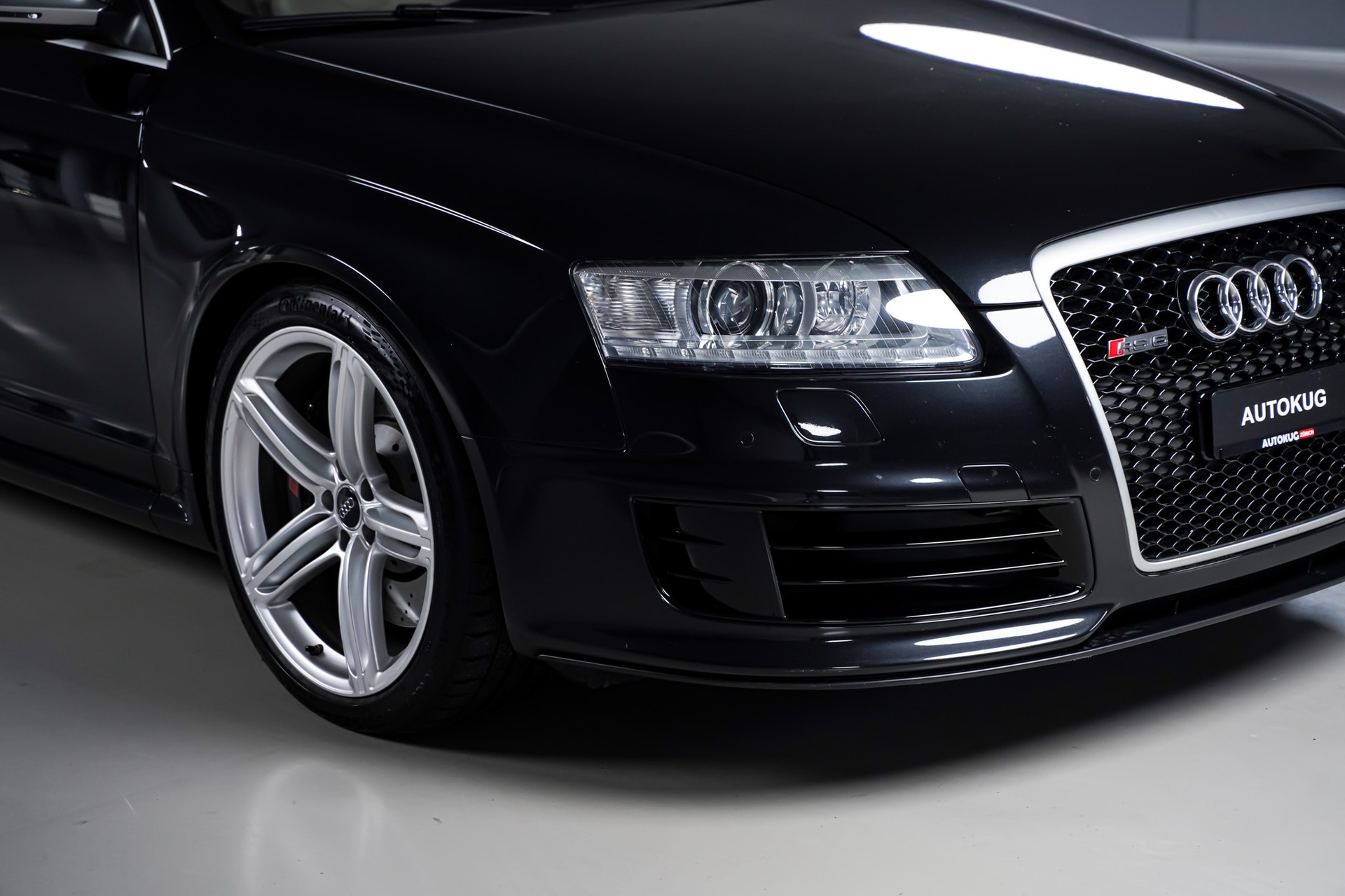 AUDI RS6 Avant 5.0 TFSI V10 quattro tiptronic-showroom-element-3