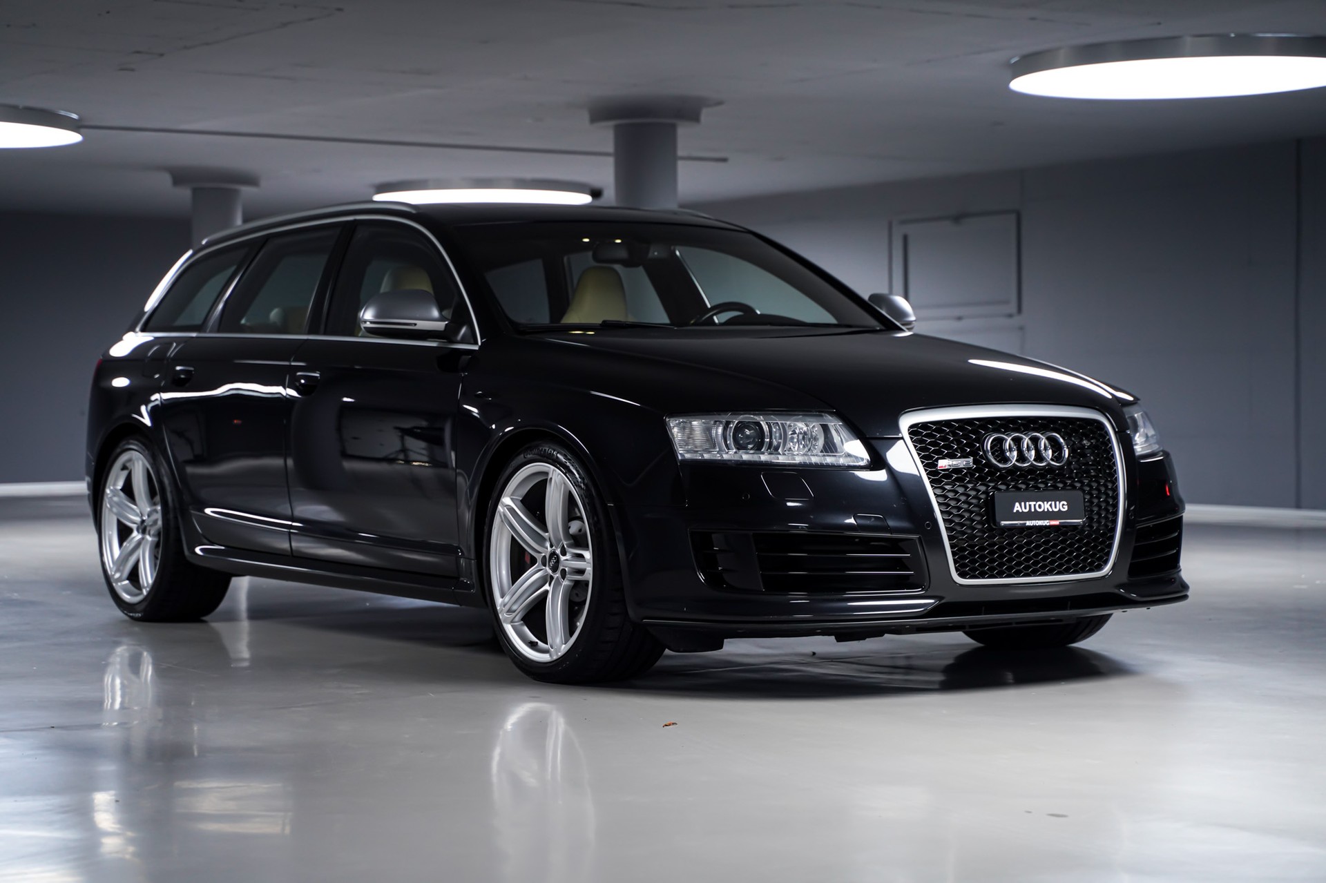 AUDI RS6 Avant 5.0 TFSI V10 quattro tiptronic-showroom-element-2
