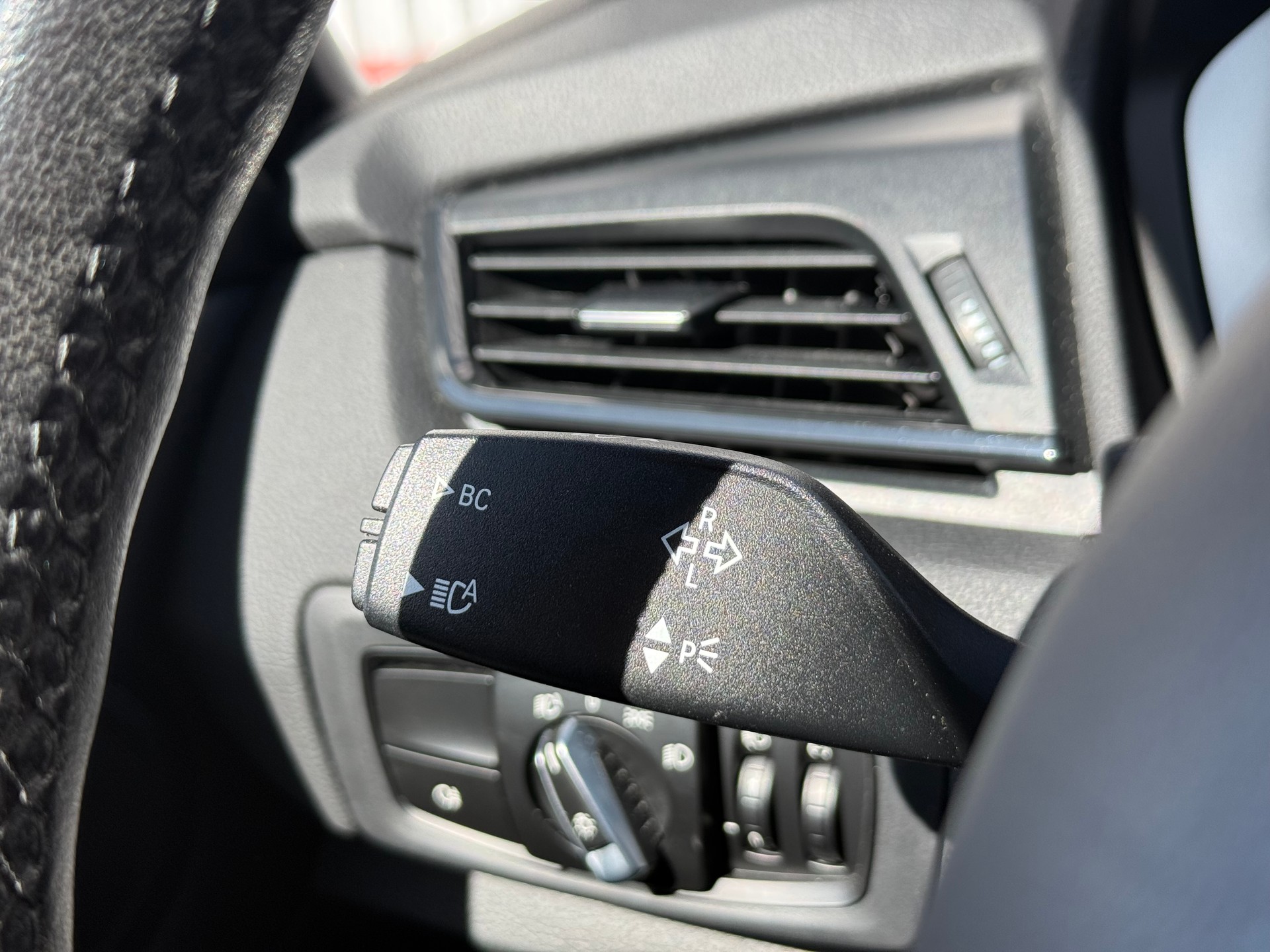 BMW 225xe iPerformance Active Tourer Steptronic-image-6