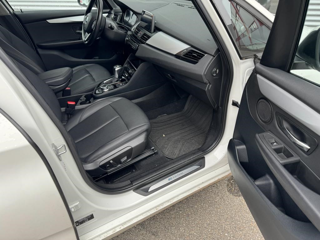 BMW 225xe iPerformance Active Tourer Steptronic-showroom-element-2