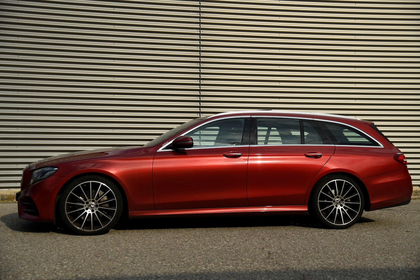 MERCEDES-BENZ E 200 AMG PREMIUM PLUS 9G-TRON-image-8