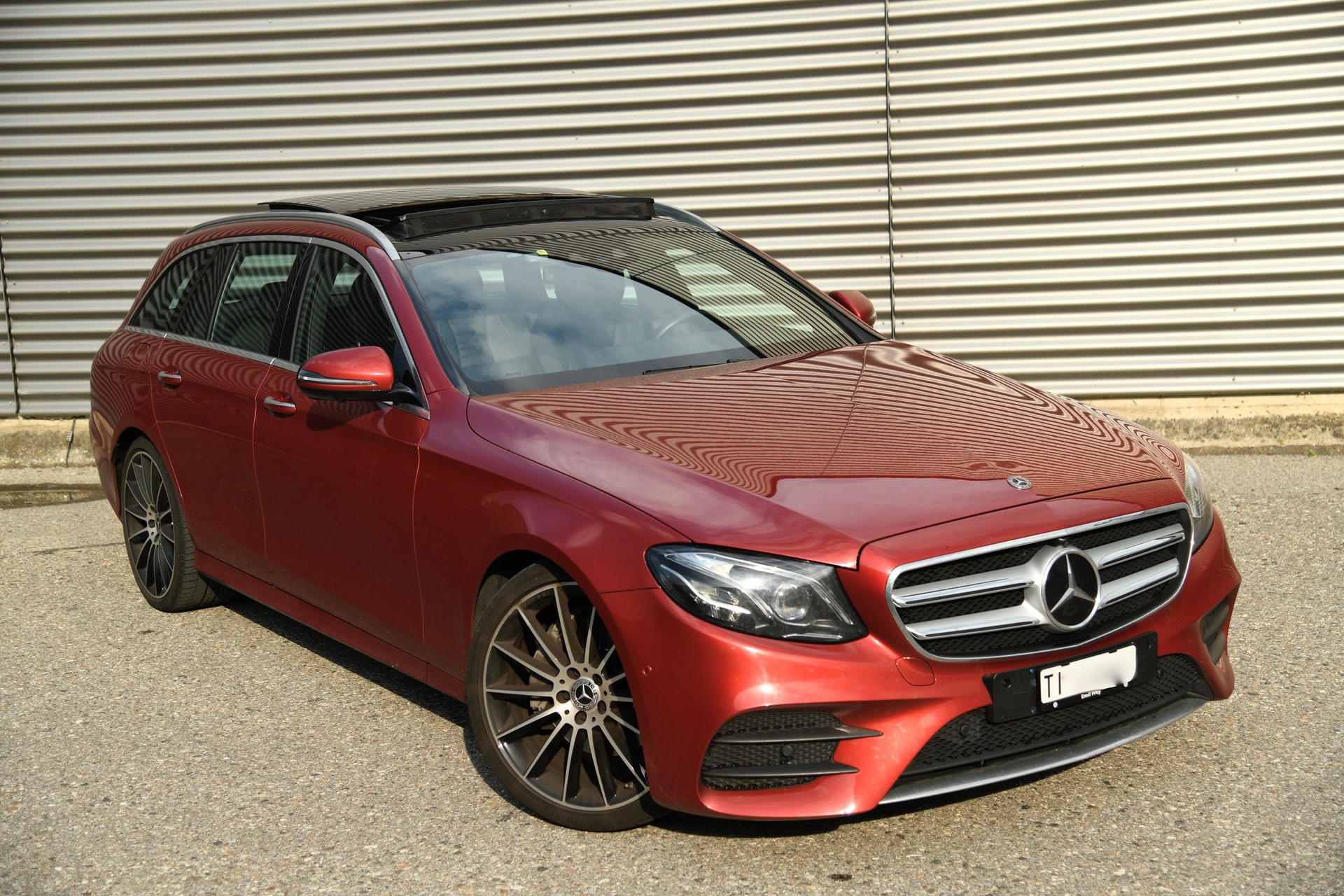 MERCEDES-BENZ E 200 AMG PREMIUM PLUS 9G-TRON-image-9