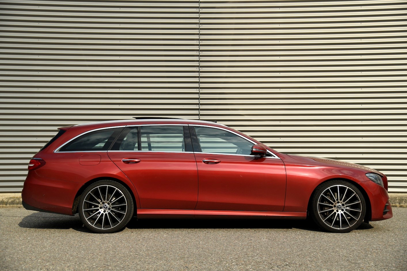 MERCEDES-BENZ E 200 AMG PREMIUM PLUS 9G-TRON-image-7