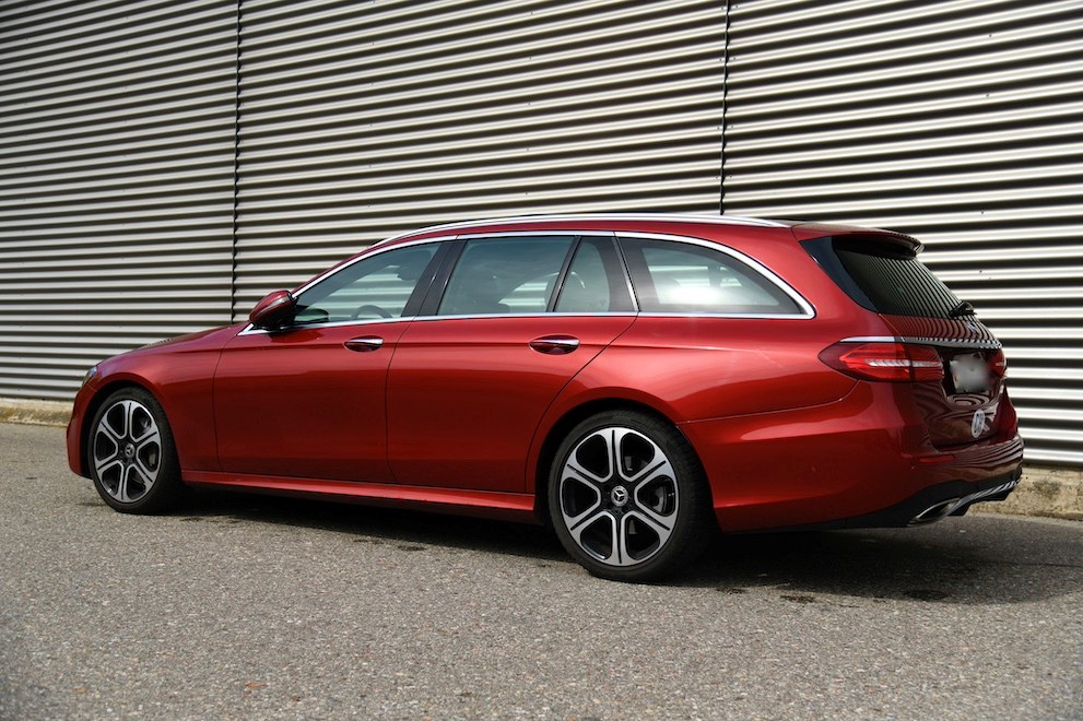 MERCEDES-BENZ E 200 AMG PREMIUM PLUS 9G-TRON-image-10
