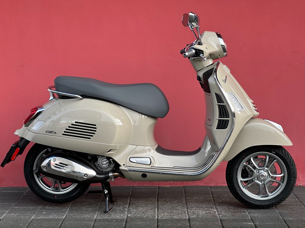 PIAGGIO Vespa GTS 125 RST Euro 5+