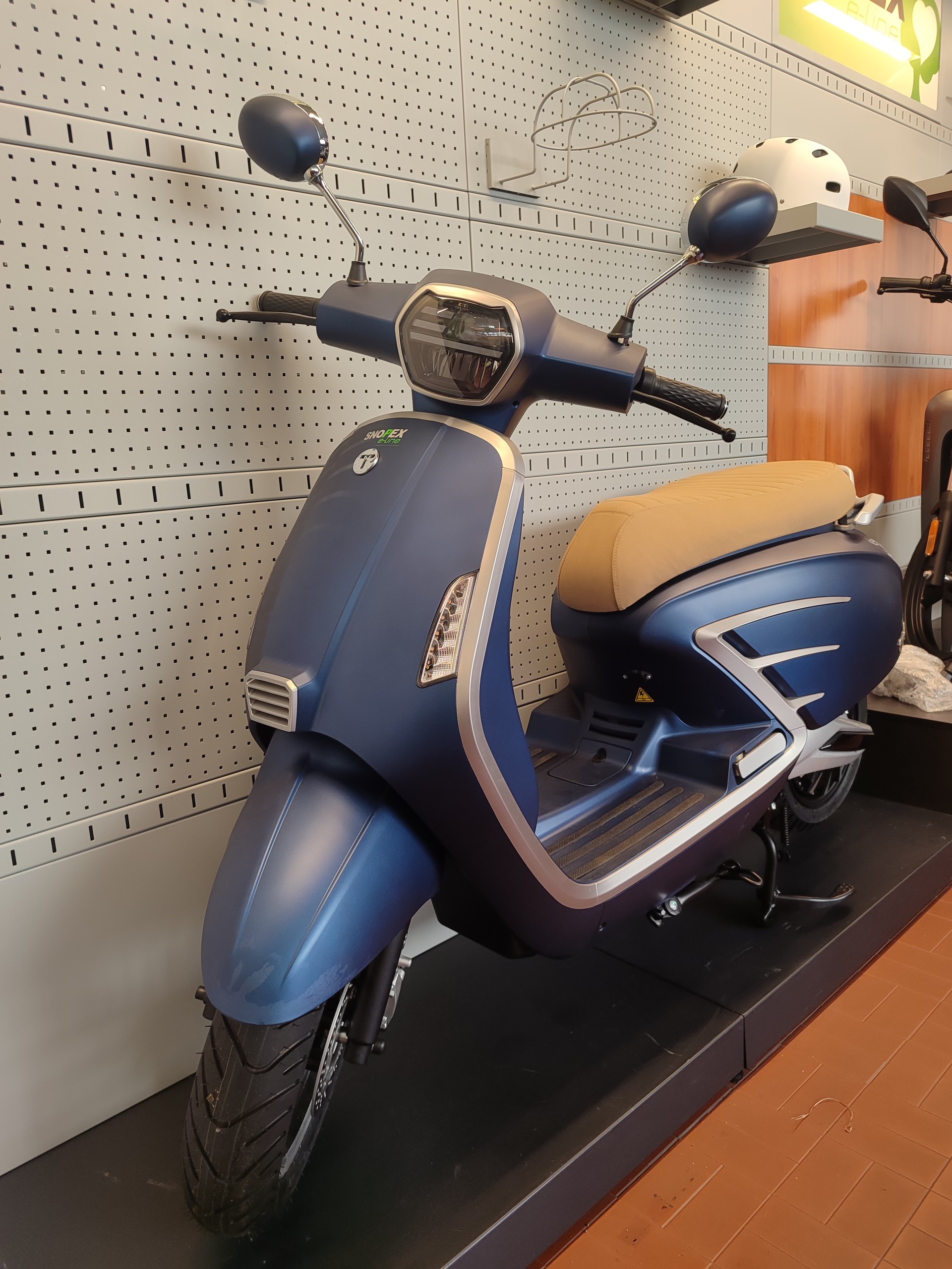 E-SCOOTER Tilgreen V2 RS-image-1