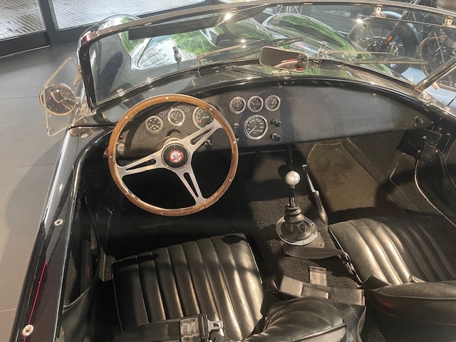 AC Cobra 427 Era-image-4